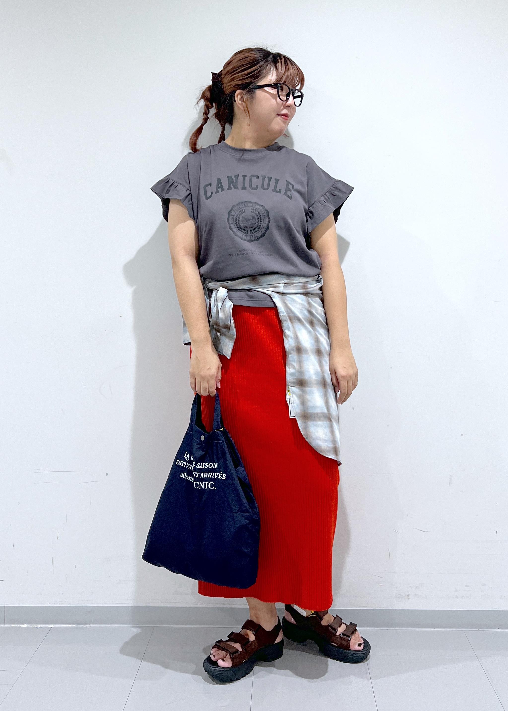 ROPE' PICNICの袖フリルカレッジロゴTシャツを使ったコーディネートを紹介します。｜Rakuten Fashion(楽天ファッション／旧楽天ブランドアベニュー)6053424