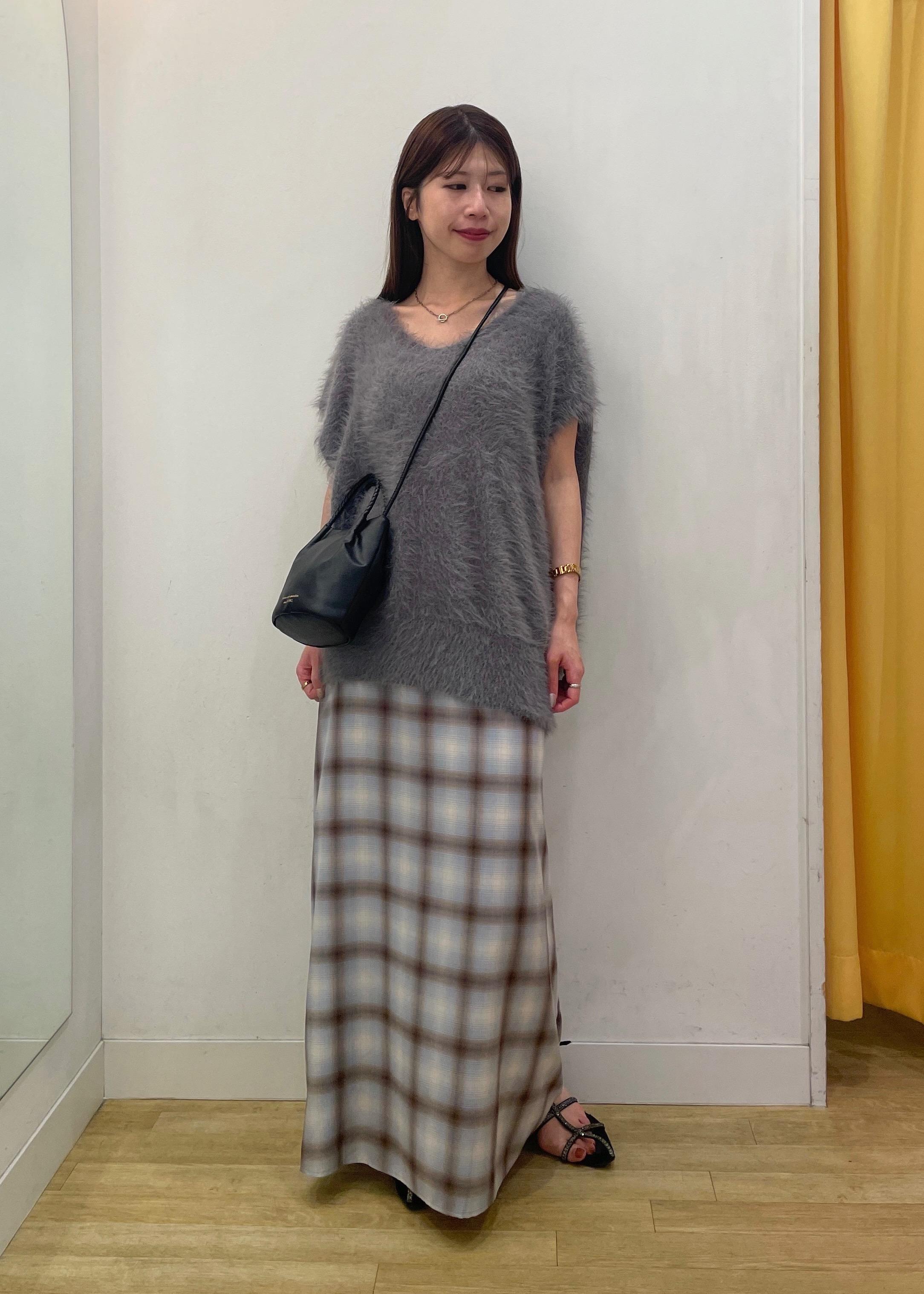 ROPE' PICNICのシャギーニットベストを使ったコーディネートを紹介します。｜Rakuten Fashion(楽天ファッション／旧楽天ブランドアベニュー)6117107