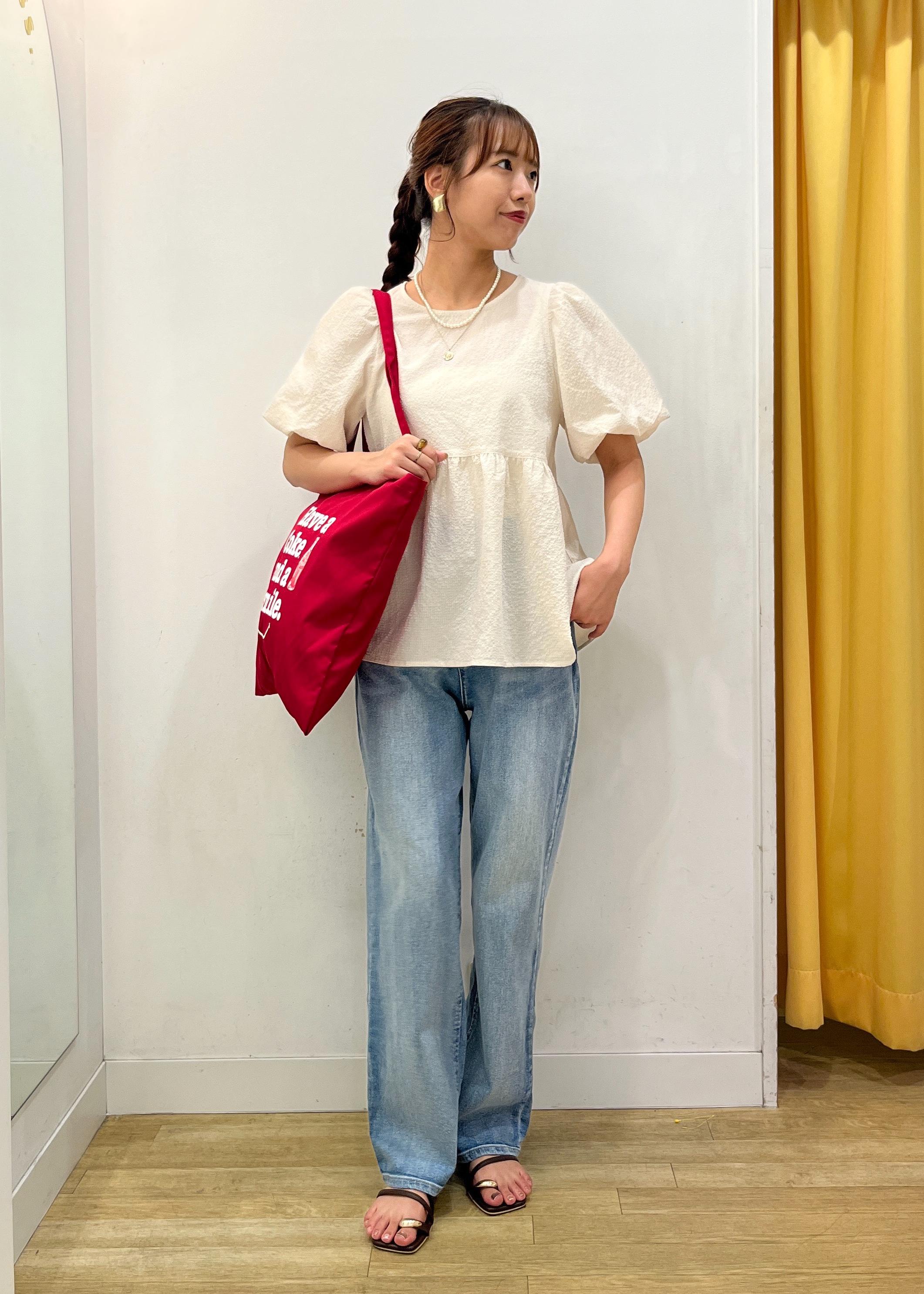 ROPE' PICNICのバルーンペプラムブラウスを使ったコーディネートを紹介します。｜Rakuten Fashion(楽天ファッション／旧楽天ブランドアベニュー)6117116