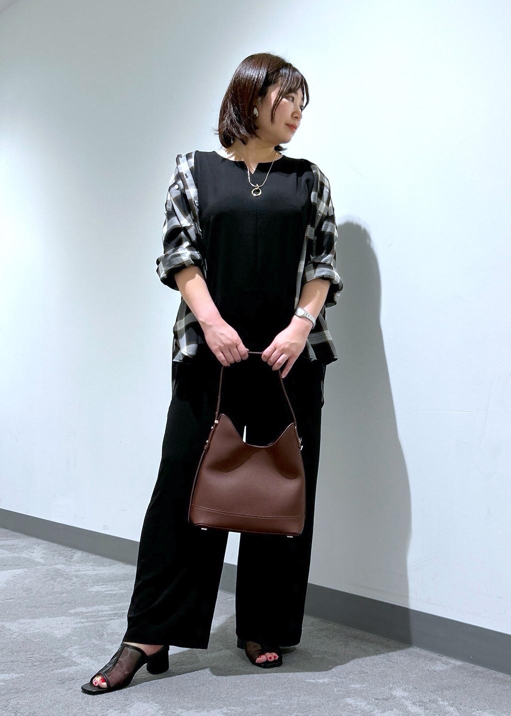 ROPE' PICNICのジョーゼット肩タックブラウス/セットアップ対応を使ったコーディネートを紹介します。｜Rakuten Fashion(楽天ファッション／旧楽天ブランドアベニュー)6117157