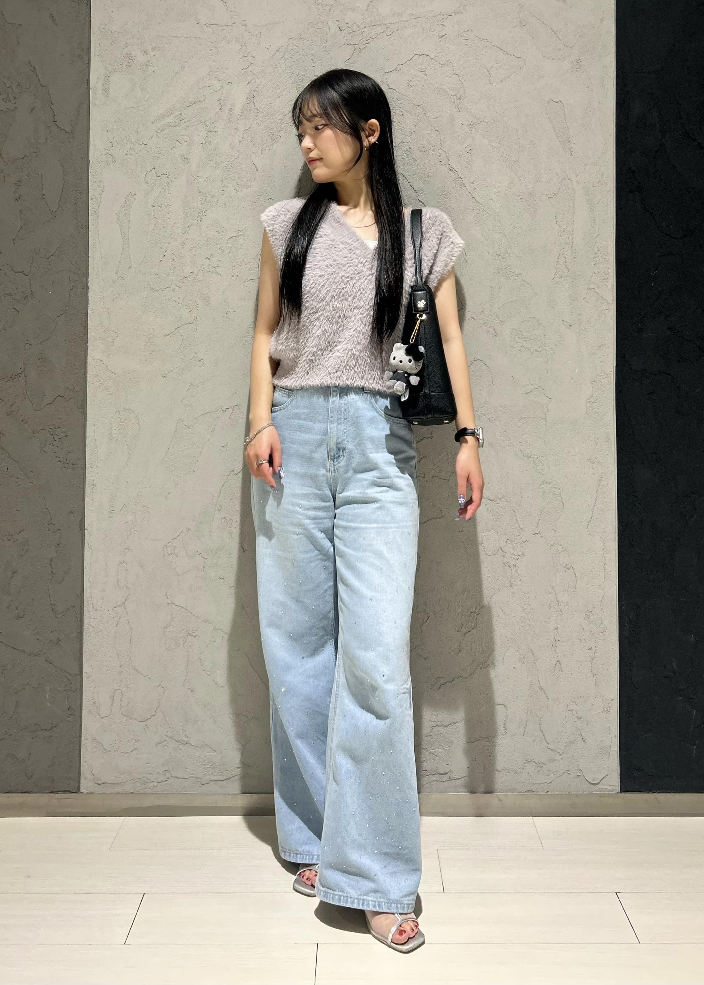 ROPE' PICNICの【新色追加】キラキラビジューデニムを使ったコーディネートを紹介します。｜Rakuten Fashion(楽天ファッション／旧楽天ブランドアベニュー)6117166