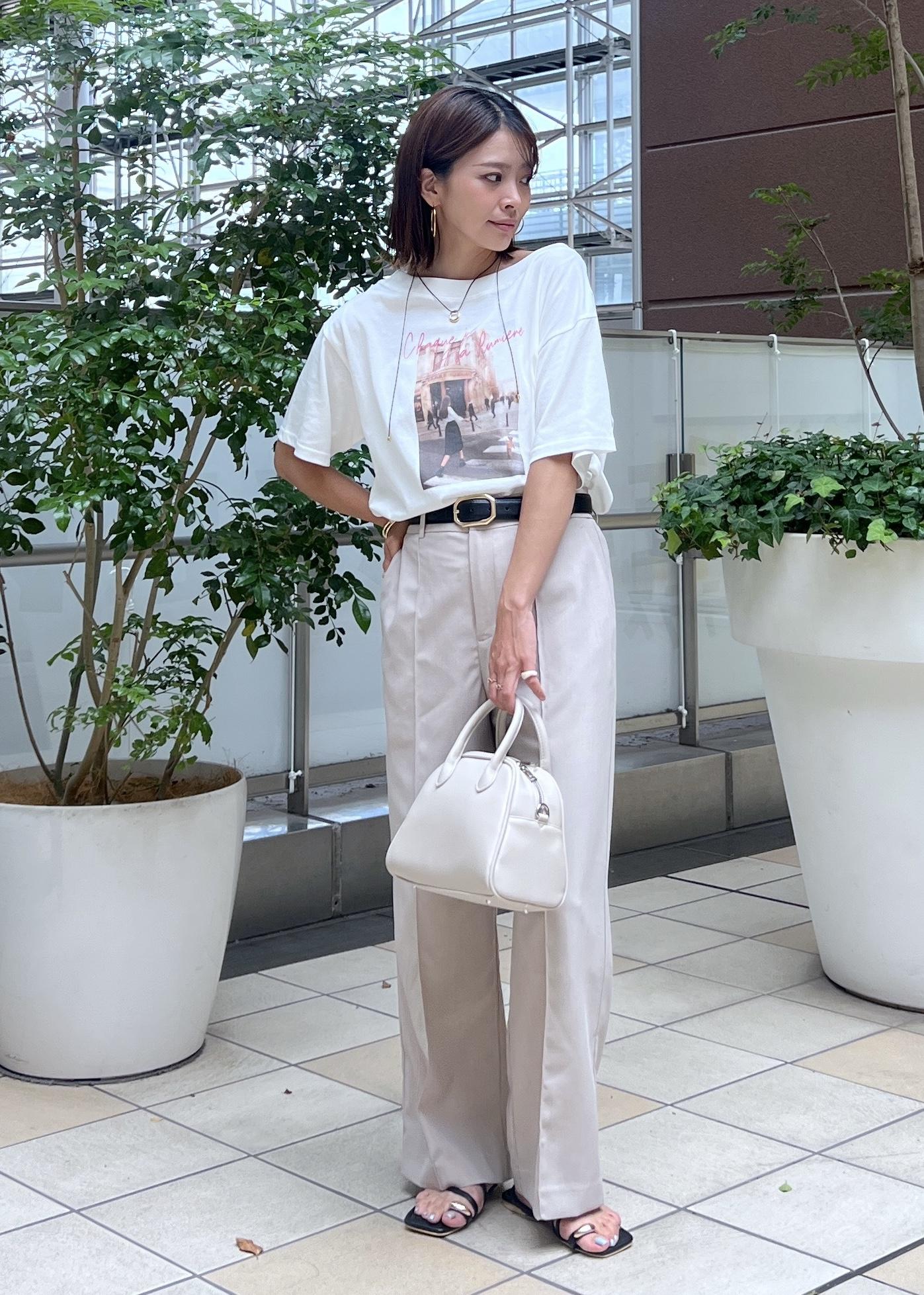 ROPE' PICNICのオフショルプリントハーフスリーブTシャツを使ったコーディネートを紹介します。｜Rakuten Fashion(楽天ファッション／旧楽天ブランドアベニュー)6117192