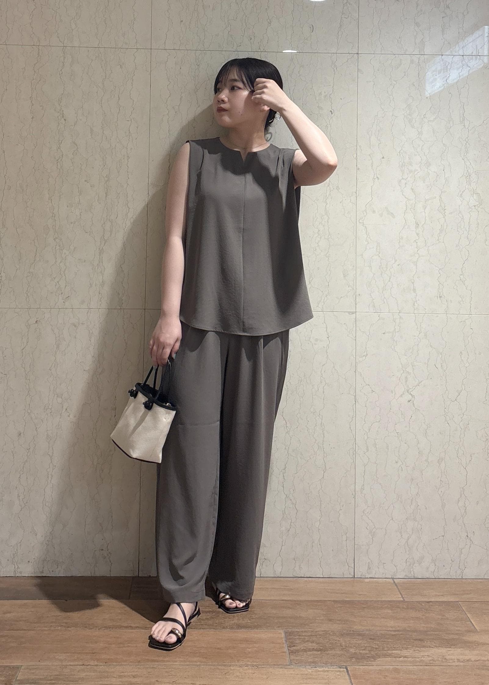 ROPE' PICNICのジョーゼット肩タックブラウス/セットアップ対応を使ったコーディネートを紹介します。｜Rakuten Fashion(楽天ファッション／旧楽天ブランドアベニュー)6117224