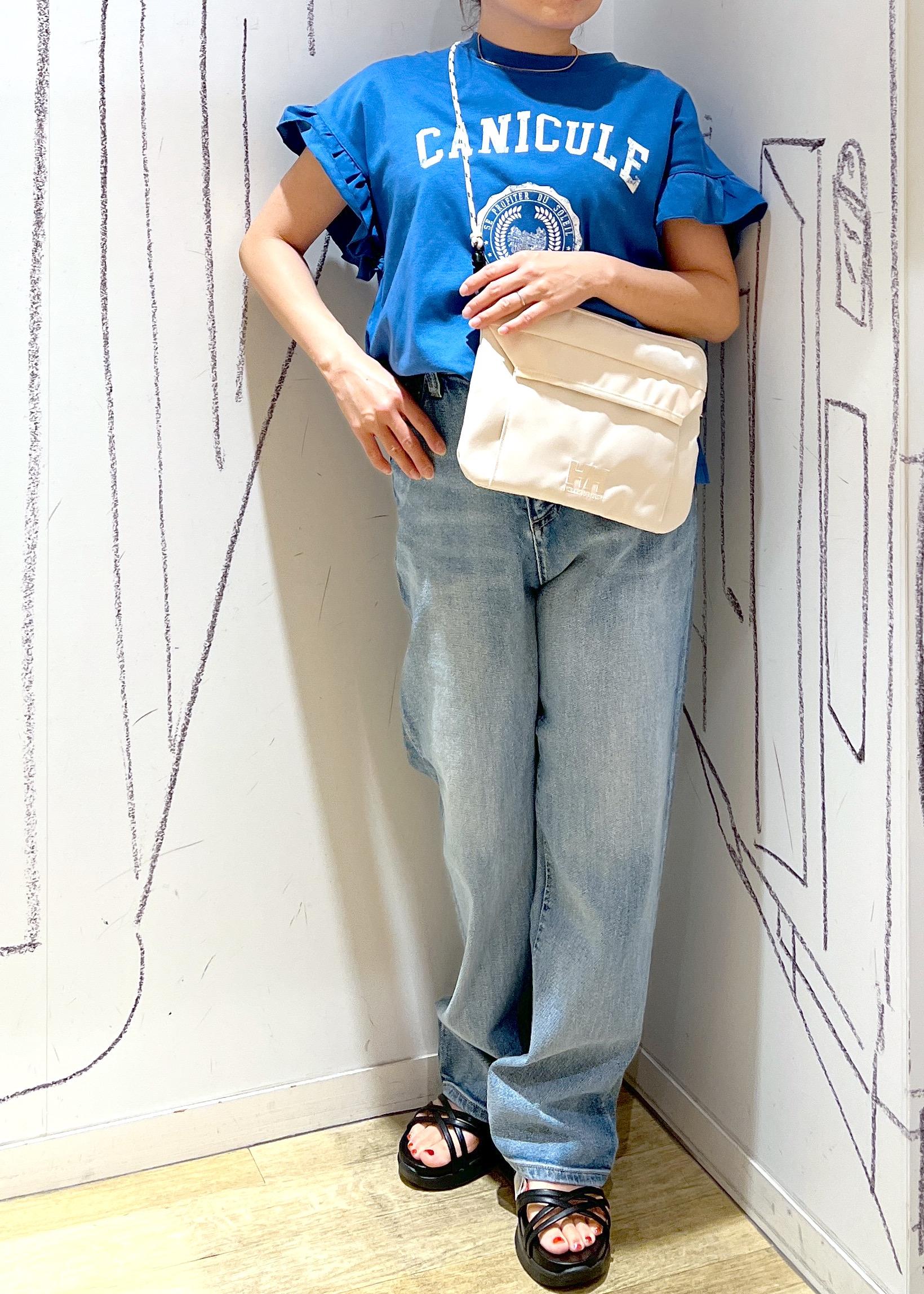 ROPE' PICNICの袖フリルカレッジロゴTシャツを使ったコーディネートを紹介します。｜Rakuten Fashion(楽天ファッション／旧楽天ブランドアベニュー)6117282