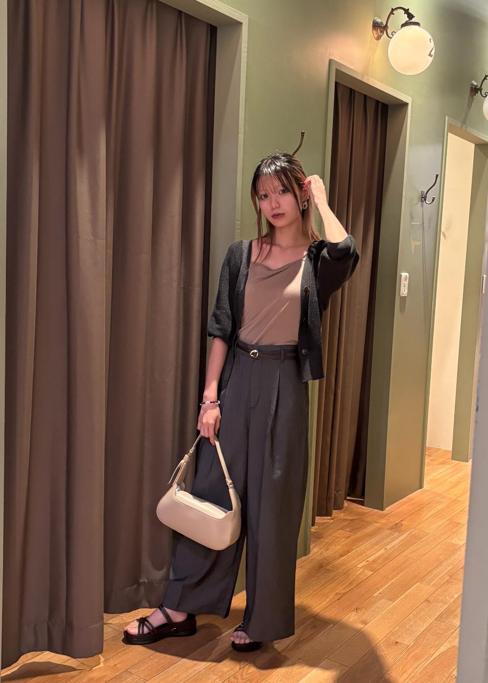 ROPE' PICNICのLEVITA片畔ニットカーディガンを使ったコーディネートを紹介します。｜Rakuten Fashion(楽天ファッション／旧楽天ブランドアベニュー)6117229