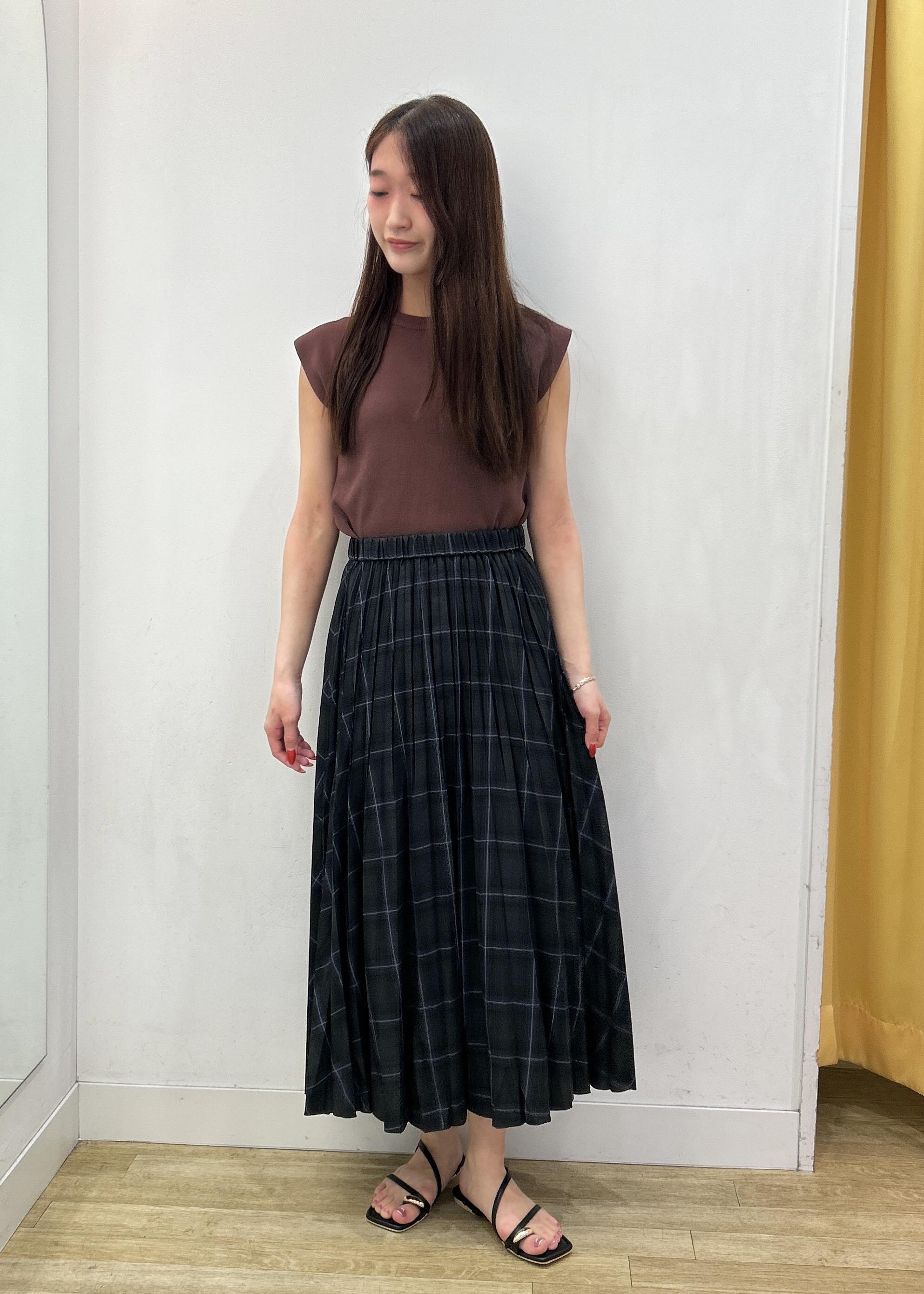 ROPE' PICNICの【UVカット・接触冷感・イージーケア】八方映えニット ゼロスリーブニットプルオーバーを使ったコーディネートを紹介します。｜Rakuten Fashion(楽天ファッション／旧楽天ブランドアベニュー)6117285