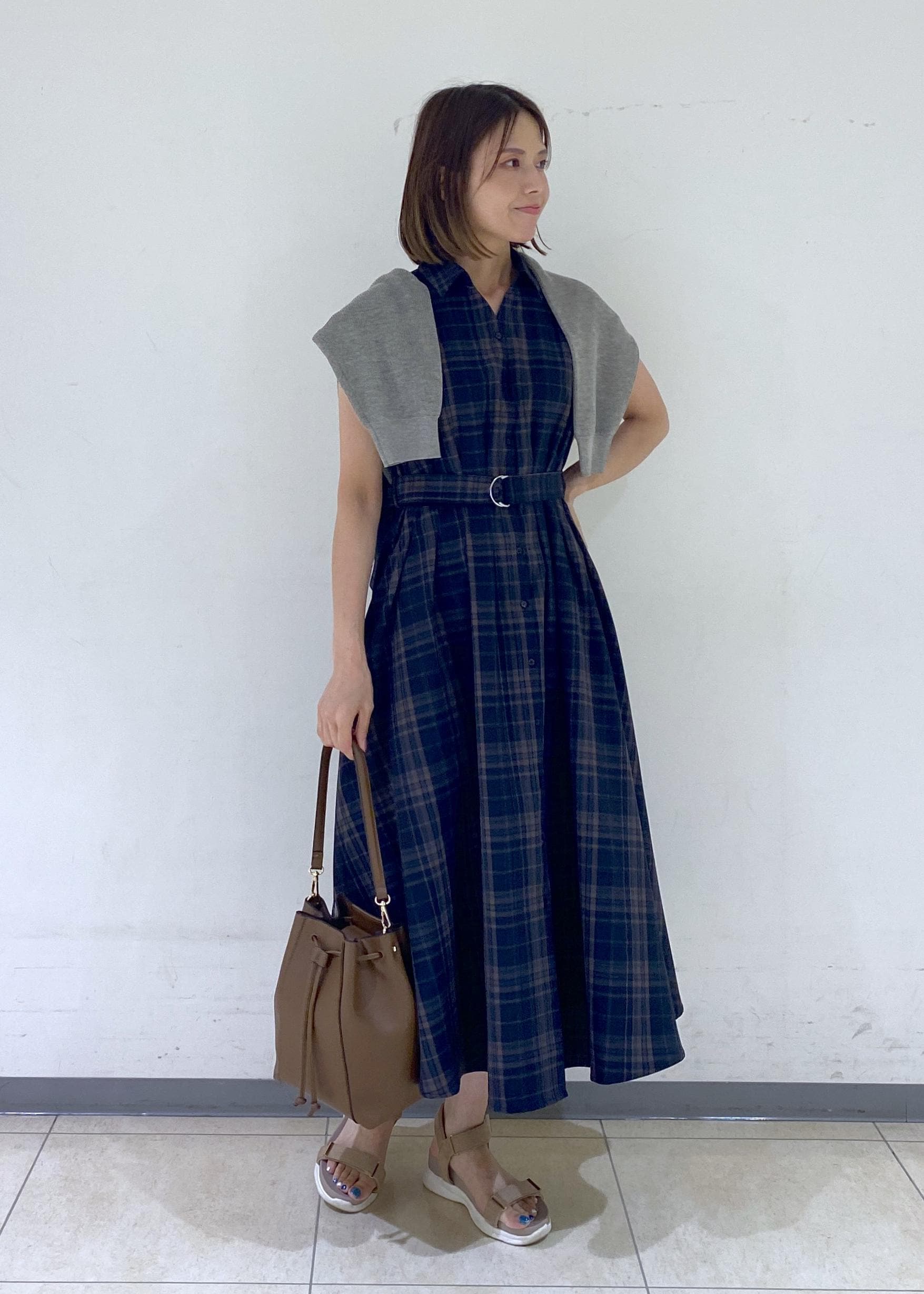 ROPE' PICNICのウエストタックチェックアソートワンピースを使ったコーディネートを紹介します。｜Rakuten Fashion(楽天ファッション／旧楽天ブランドアベニュー)6117292