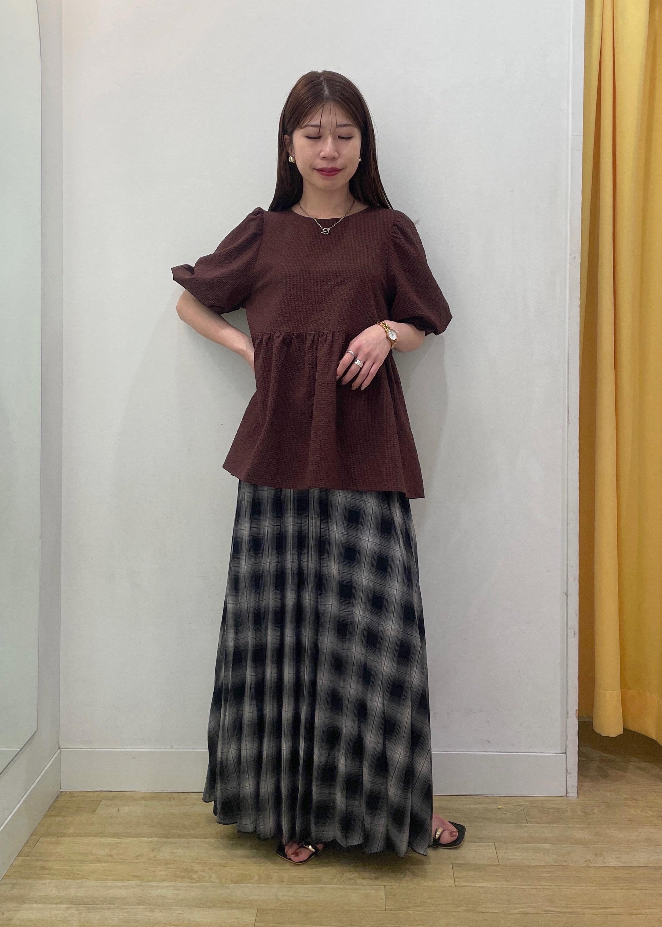 ROPE' PICNICのバルーンペプラムブラウスを使ったコーディネートを紹介します。｜Rakuten Fashion(楽天ファッション／旧楽天ブランドアベニュー)6117297