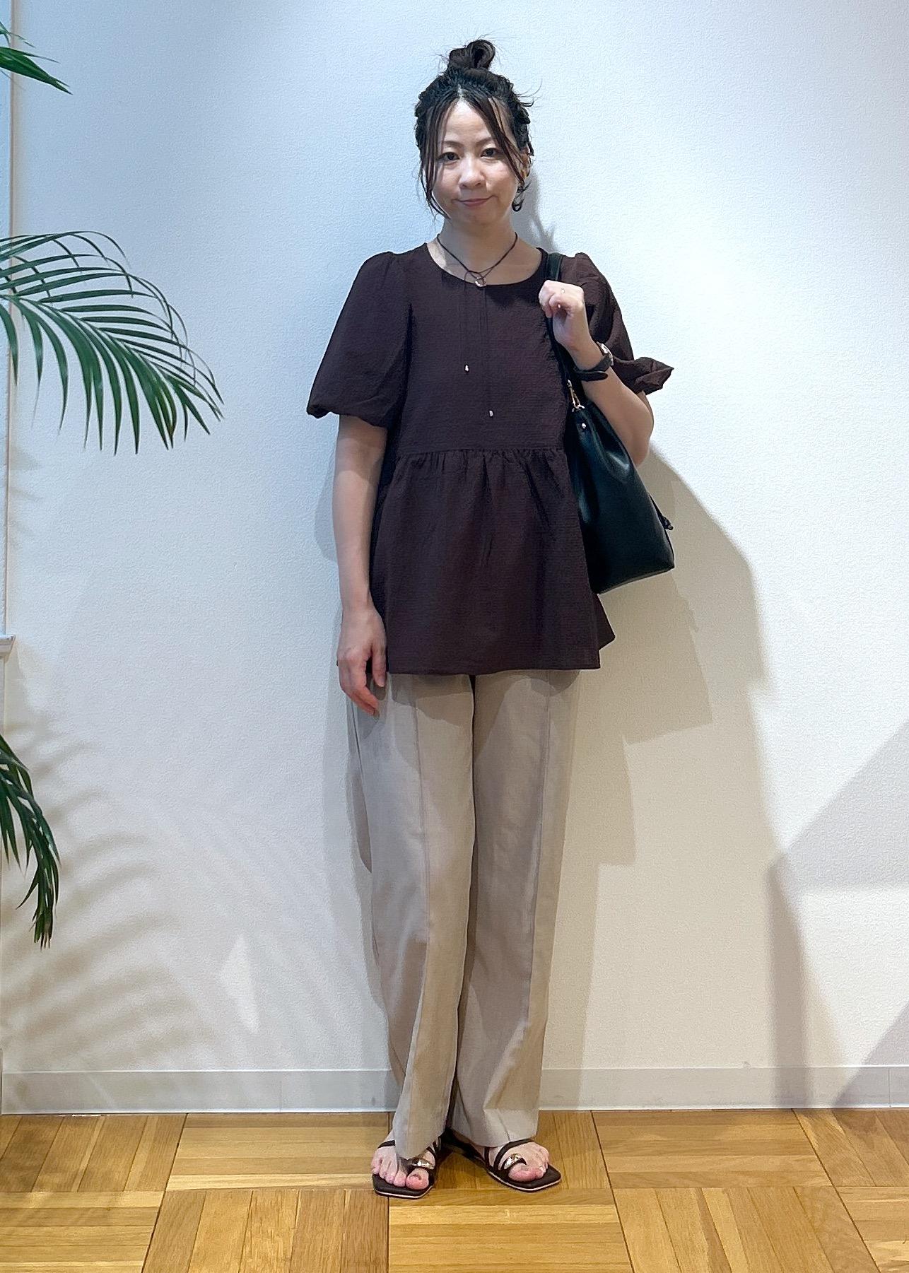 ROPE' PICNICのバルーンペプラムブラウスを使ったコーディネートを紹介します。｜Rakuten Fashion(楽天ファッション／旧楽天ブランドアベニュー)6117302