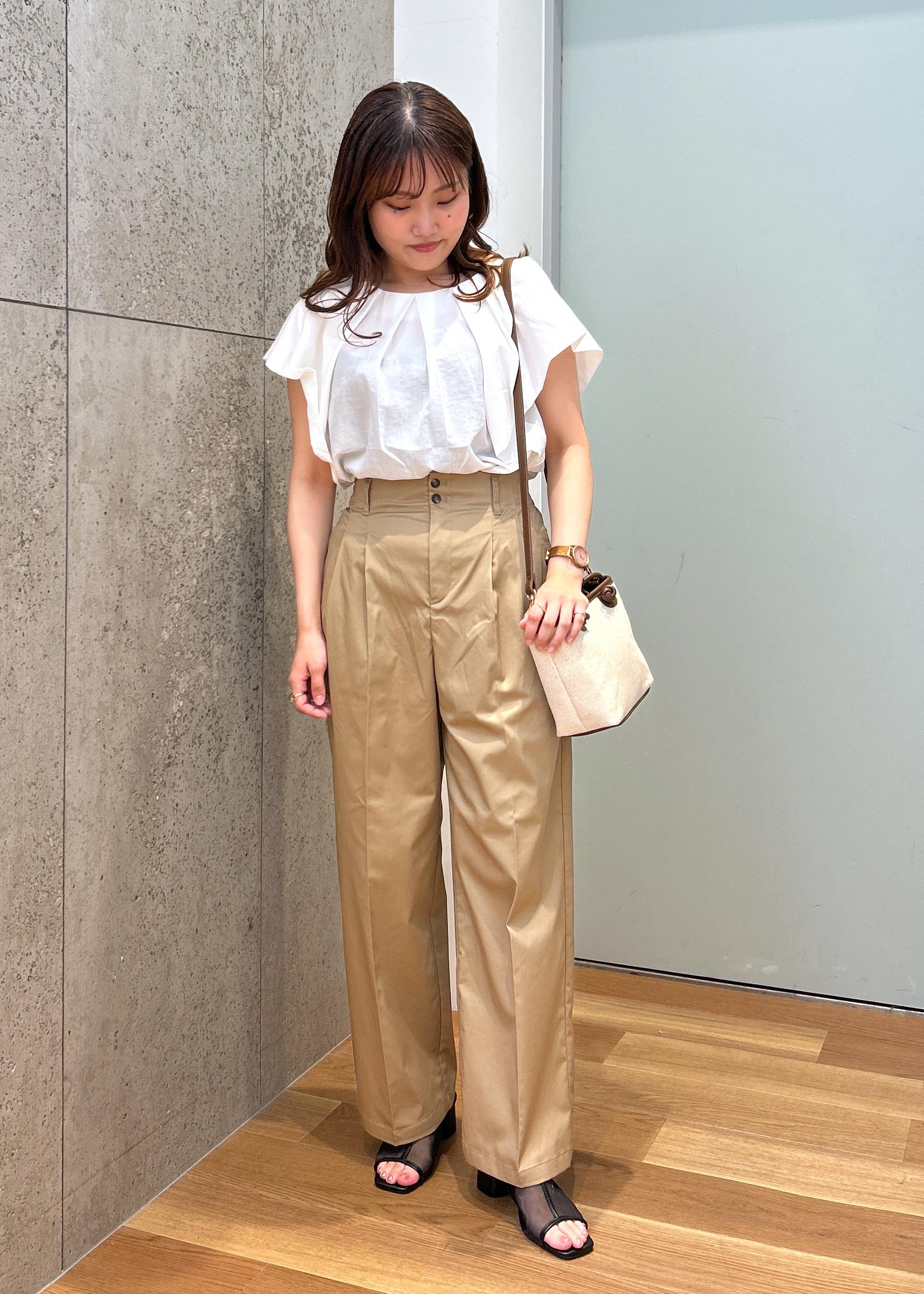 ROPE' PICNICのラッフルスリーブブラウス/通勤対応を使ったコーディネートを紹介します。｜Rakuten Fashion(楽天ファッション／旧楽天ブランドアベニュー)6117306