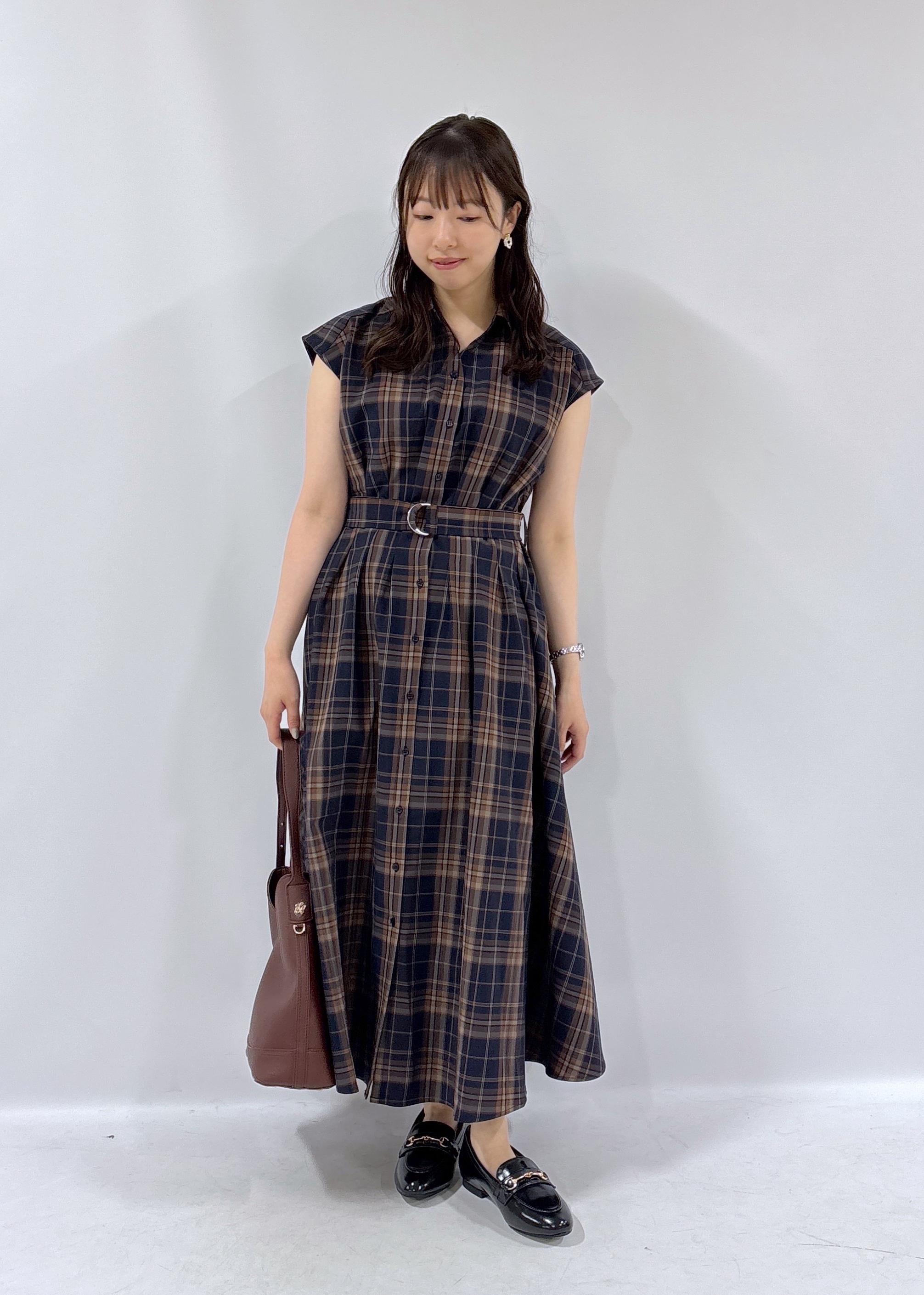 ROPE' PICNICのウエストタックチェックアソートワンピースを使ったコーディネートを紹介します。｜Rakuten Fashion(楽天ファッション／旧楽天ブランドアベニュー)6117314
