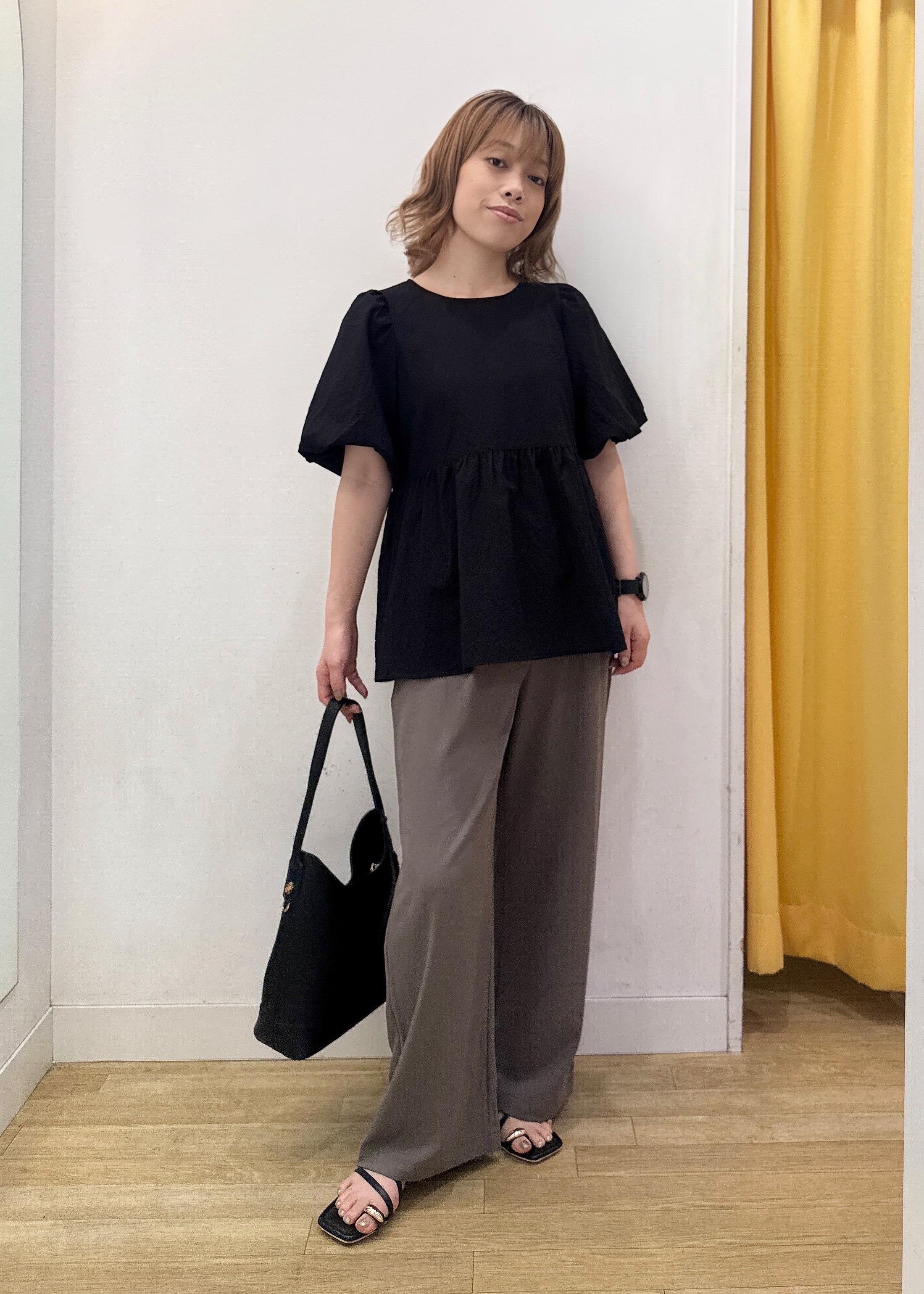 ROPE' PICNICのバルーンペプラムブラウスを使ったコーディネートを紹介します。｜Rakuten Fashion(楽天ファッション／旧楽天ブランドアベニュー)6117323