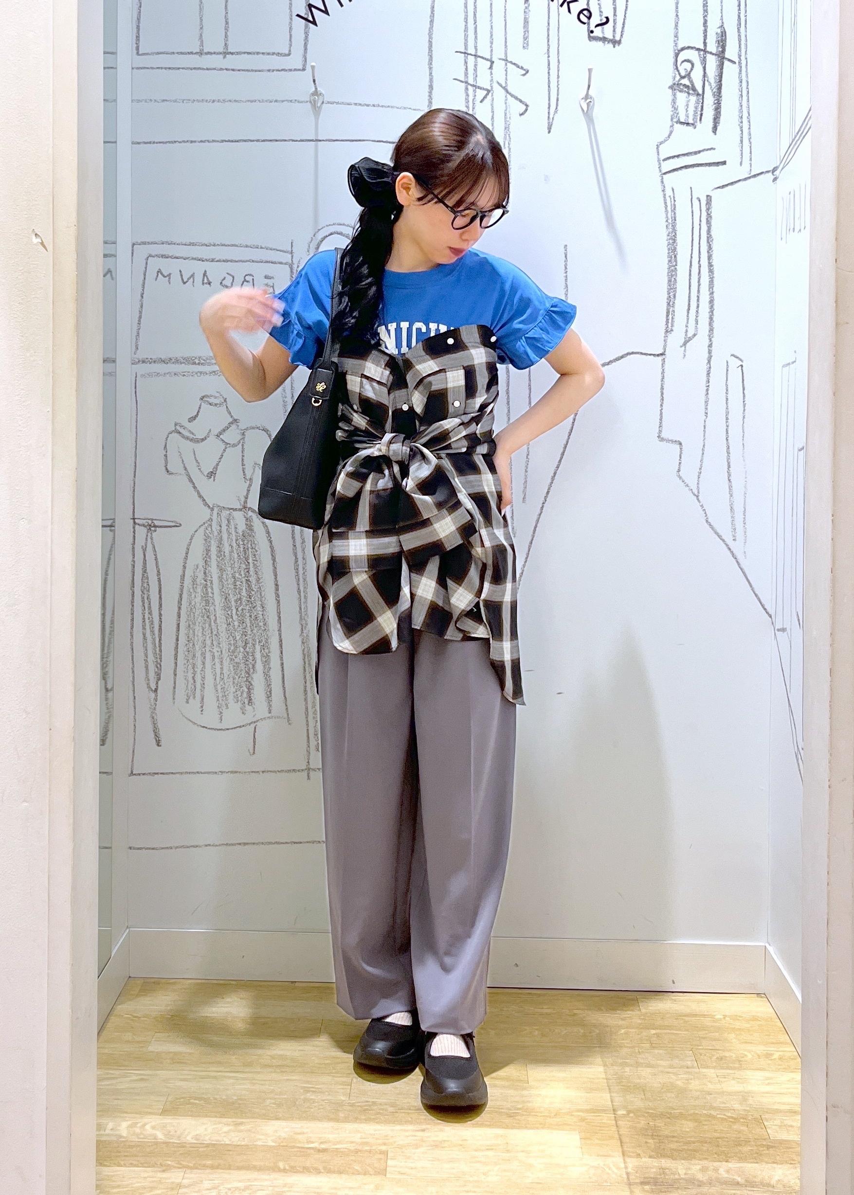 ROPE' PICNICの袖フリルカレッジロゴTシャツを使ったコーディネートを紹介します。｜Rakuten Fashion(楽天ファッション／旧楽天ブランドアベニュー)6117432