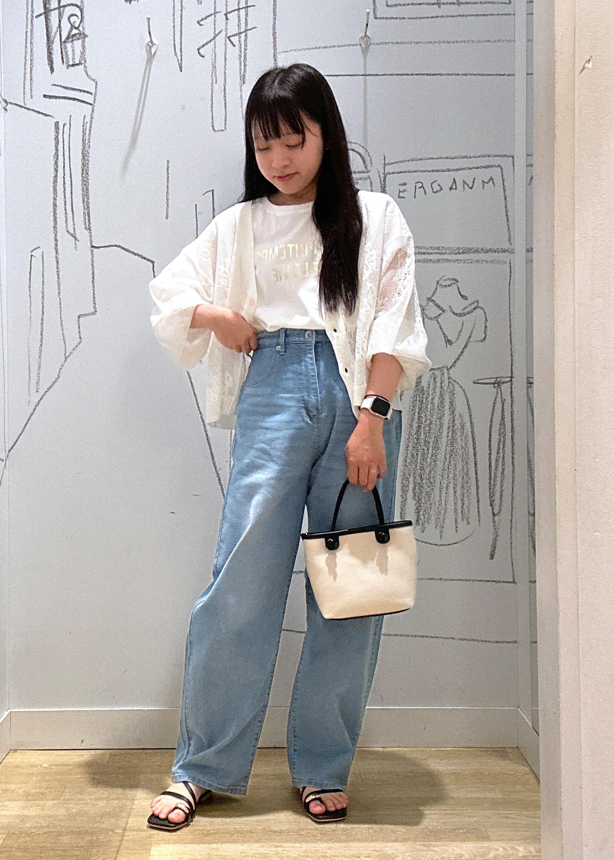 ROPE' PICNICの透かし編み花柄Vネックカーディガンを使ったコーディネートを紹介します。｜Rakuten Fashion(楽天ファッション／旧楽天ブランドアベニュー)6117336