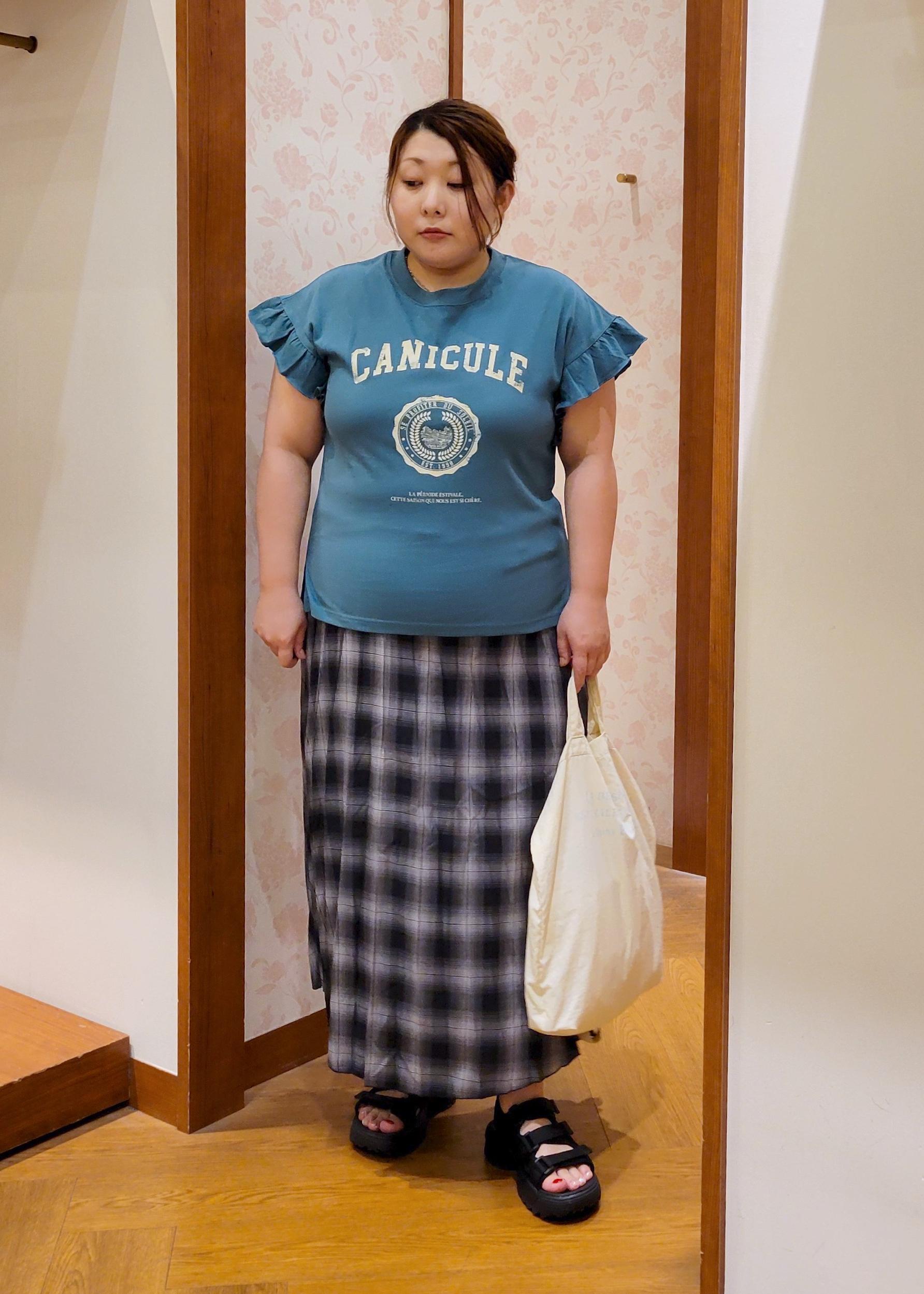 ROPE' PICNICの袖フリルカレッジロゴTシャツを使ったコーディネートを紹介します。｜Rakuten Fashion(楽天ファッション／旧楽天ブランドアベニュー)6117346