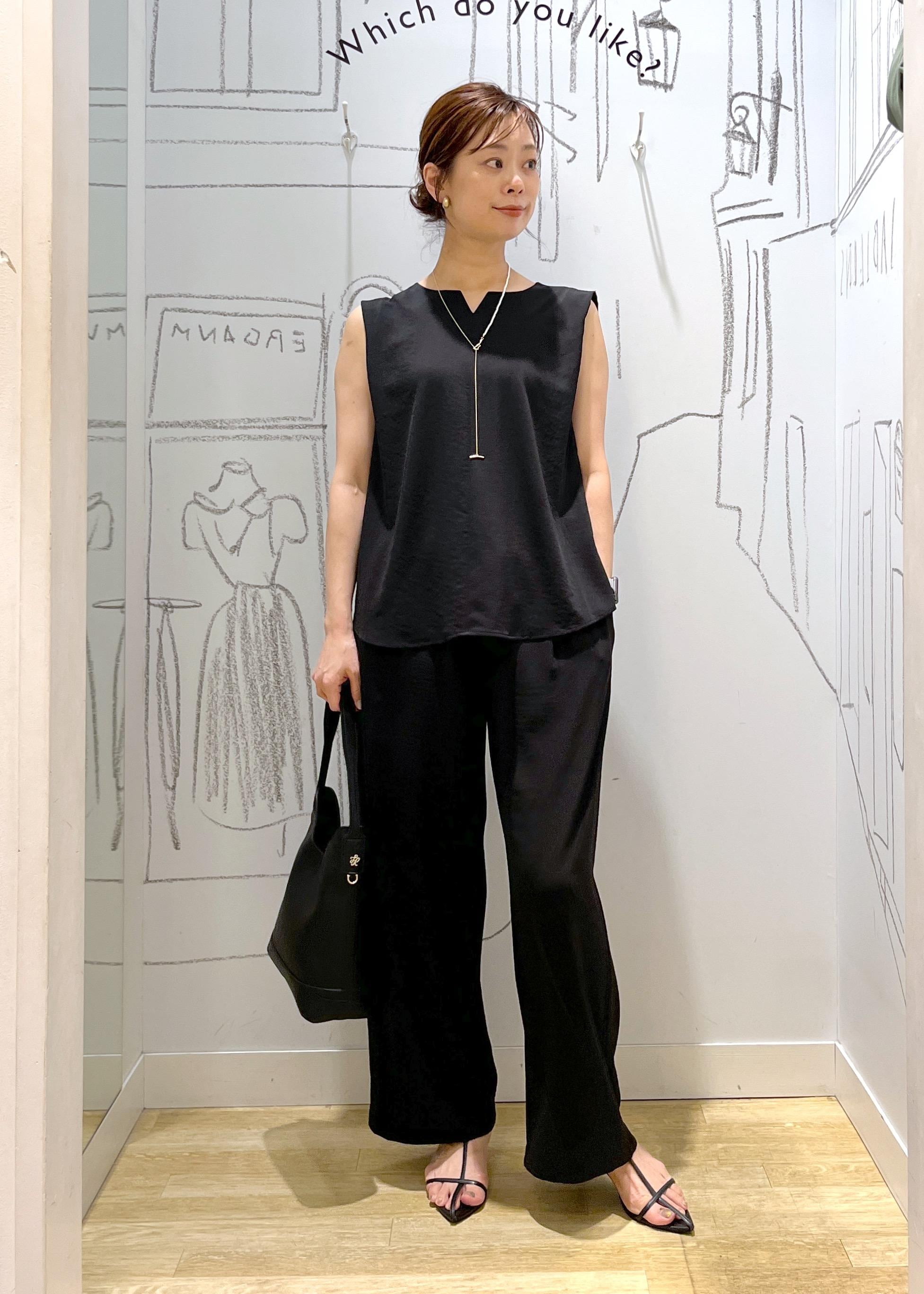 ROPE' PICNICのジョーゼット肩タックブラウス/セットアップ対応を使ったコーディネートを紹介します。｜Rakuten Fashion(楽天ファッション／旧楽天ブランドアベニュー)6117348