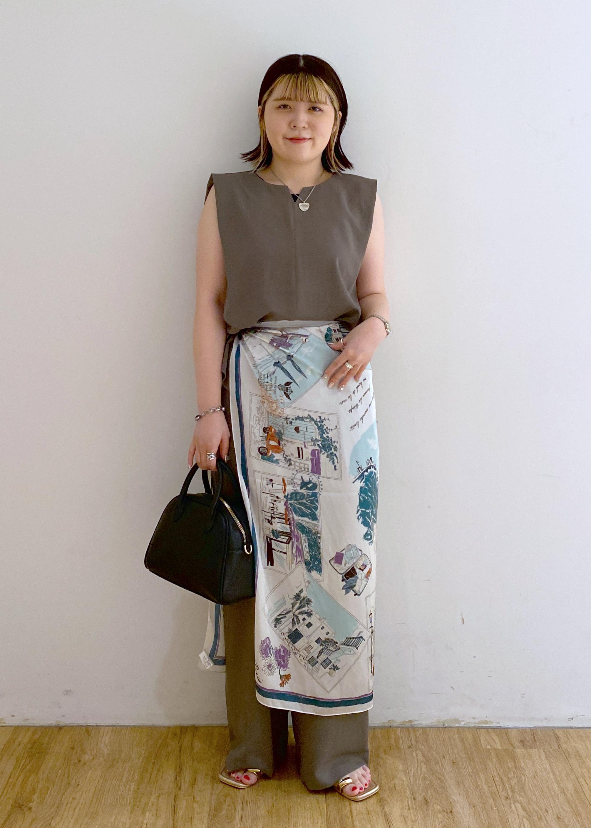 ROPE' PICNICのジョーゼット肩タックブラウス/セットアップ対応を使ったコーディネートを紹介します。｜Rakuten Fashion(楽天ファッション／旧楽天ブランドアベニュー)6117363