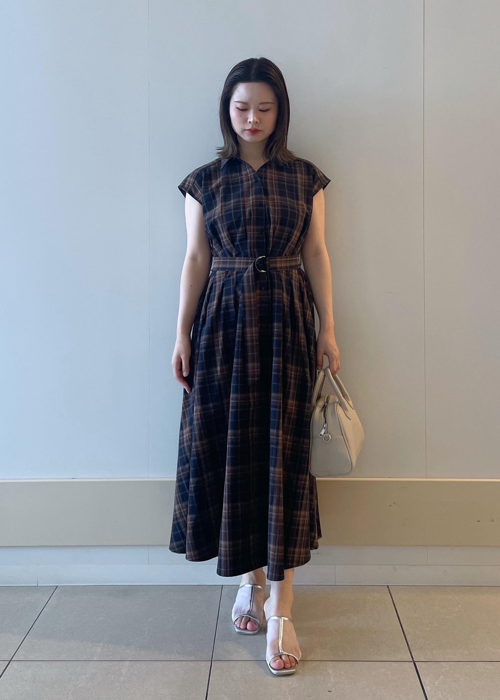 ROPE' PICNICのウエストタックチェックアソートワンピースを使ったコーディネートを紹介します。｜Rakuten Fashion(楽天ファッション／旧楽天ブランドアベニュー)6117374