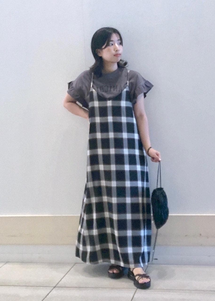 ROPE' PICNICの袖フリルカレッジロゴTシャツを使ったコーディネートを紹介します。｜Rakuten Fashion(楽天ファッション／旧楽天ブランドアベニュー)6117380