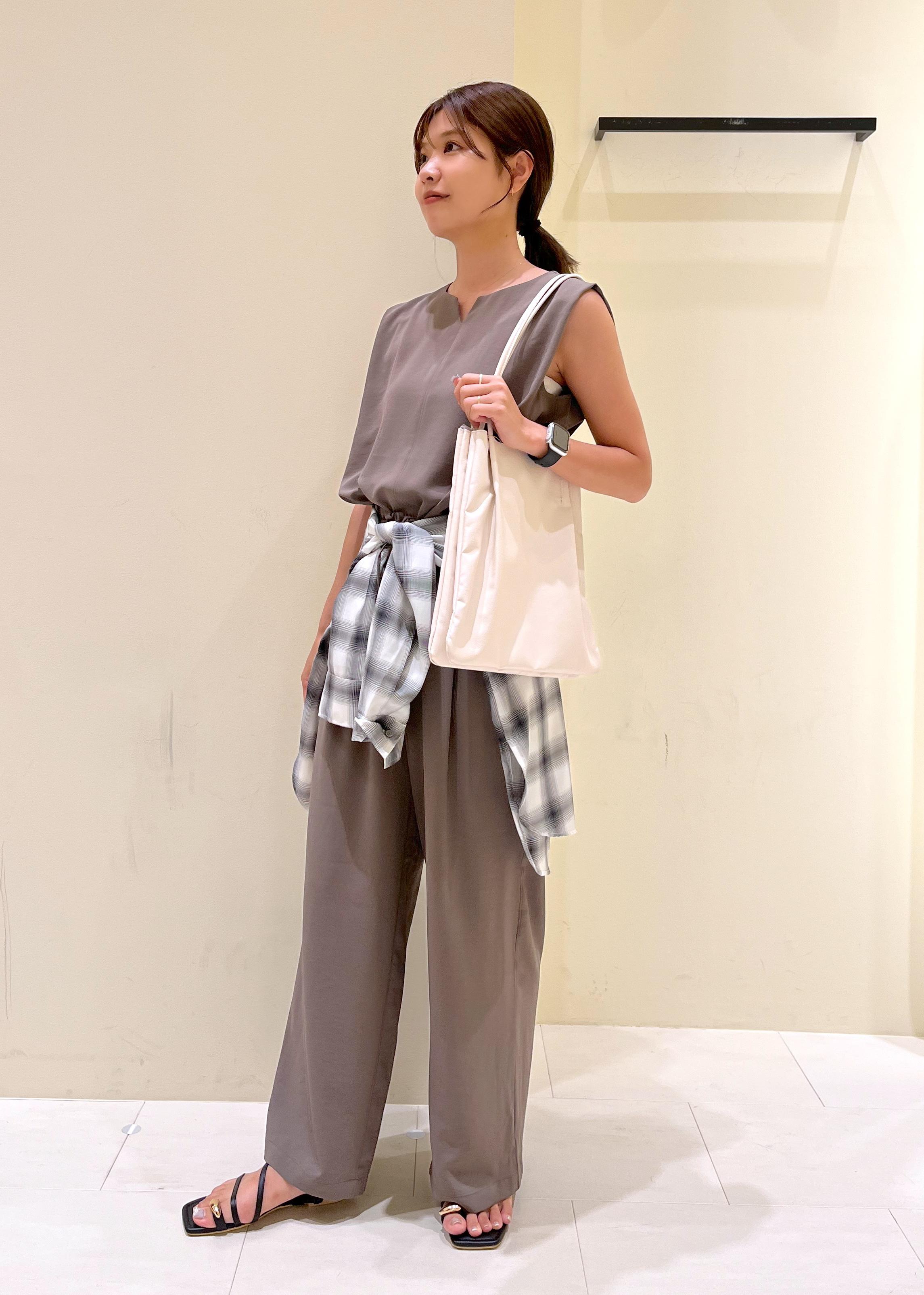 ROPE' PICNICのジョーゼット肩タックブラウス/セットアップ対応を使ったコーディネートを紹介します。｜Rakuten Fashion(楽天ファッション／旧楽天ブランドアベニュー)6117385