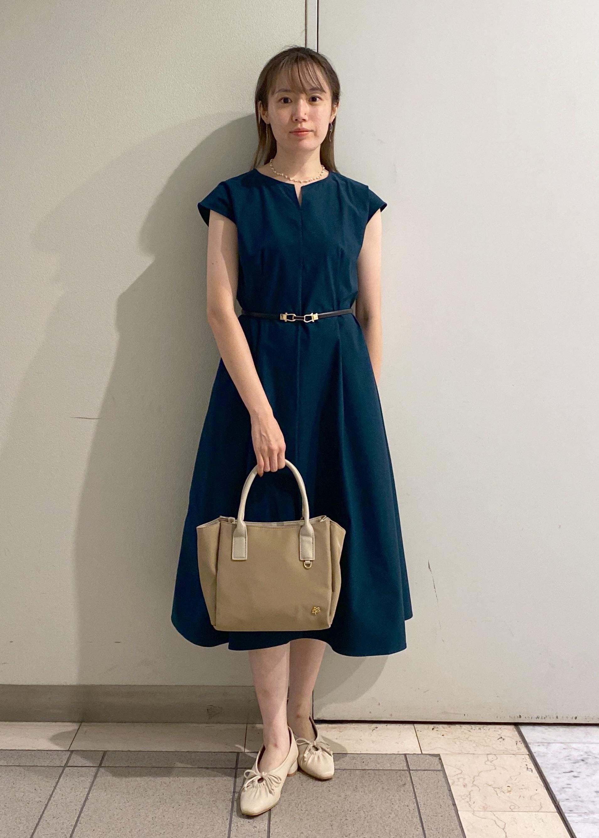 ROPE' PICNICの【吸水速乾】ウエストタックカットワンピースを使ったコーディネートを紹介します。｜Rakuten Fashion(楽天ファッション／旧楽天ブランドアベニュー)6117400