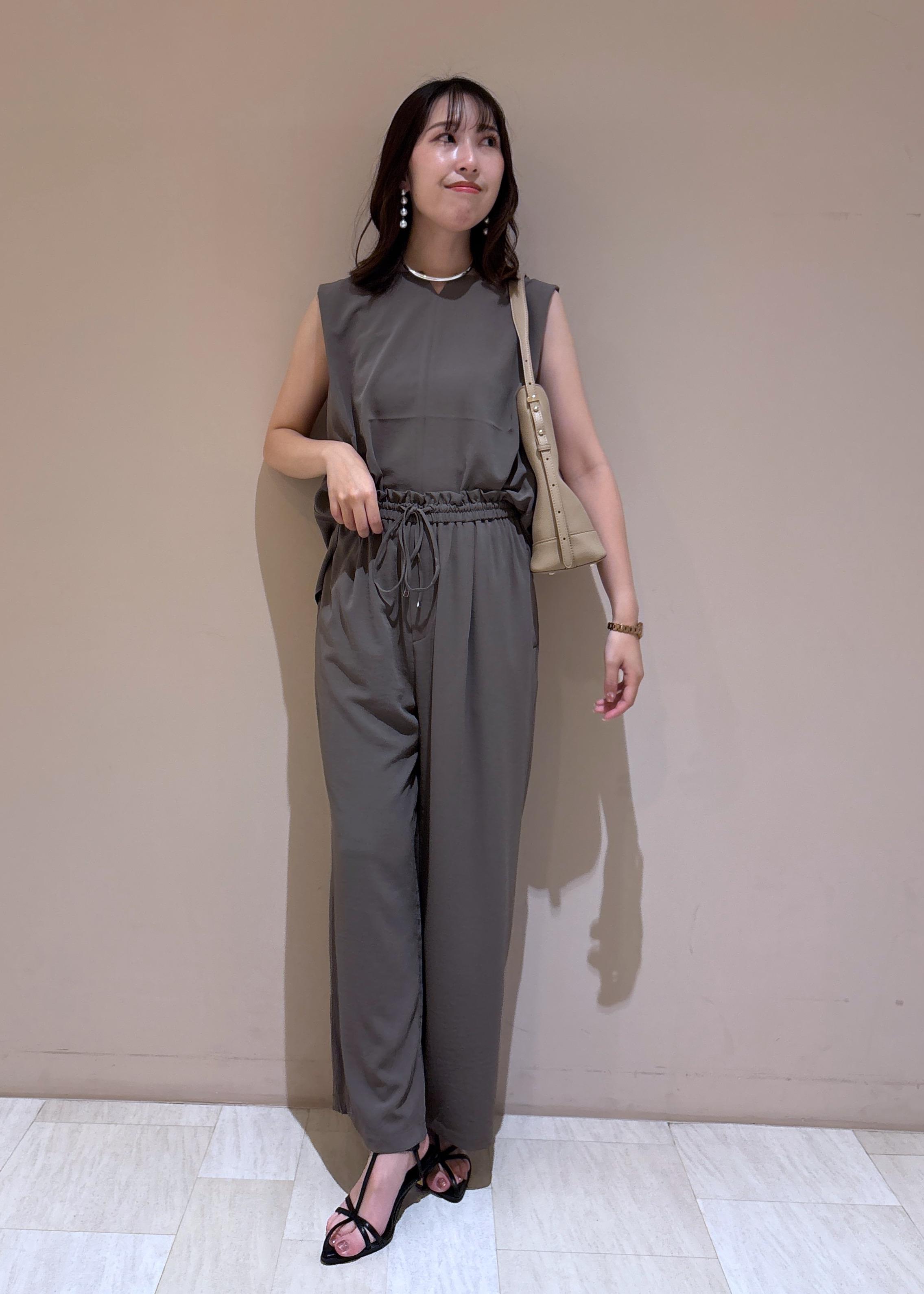 ROPE' PICNICのジョーゼット肩タックブラウス/セットアップ対応を使ったコーディネートを紹介します。｜Rakuten Fashion(楽天ファッション／旧楽天ブランドアベニュー)6117403