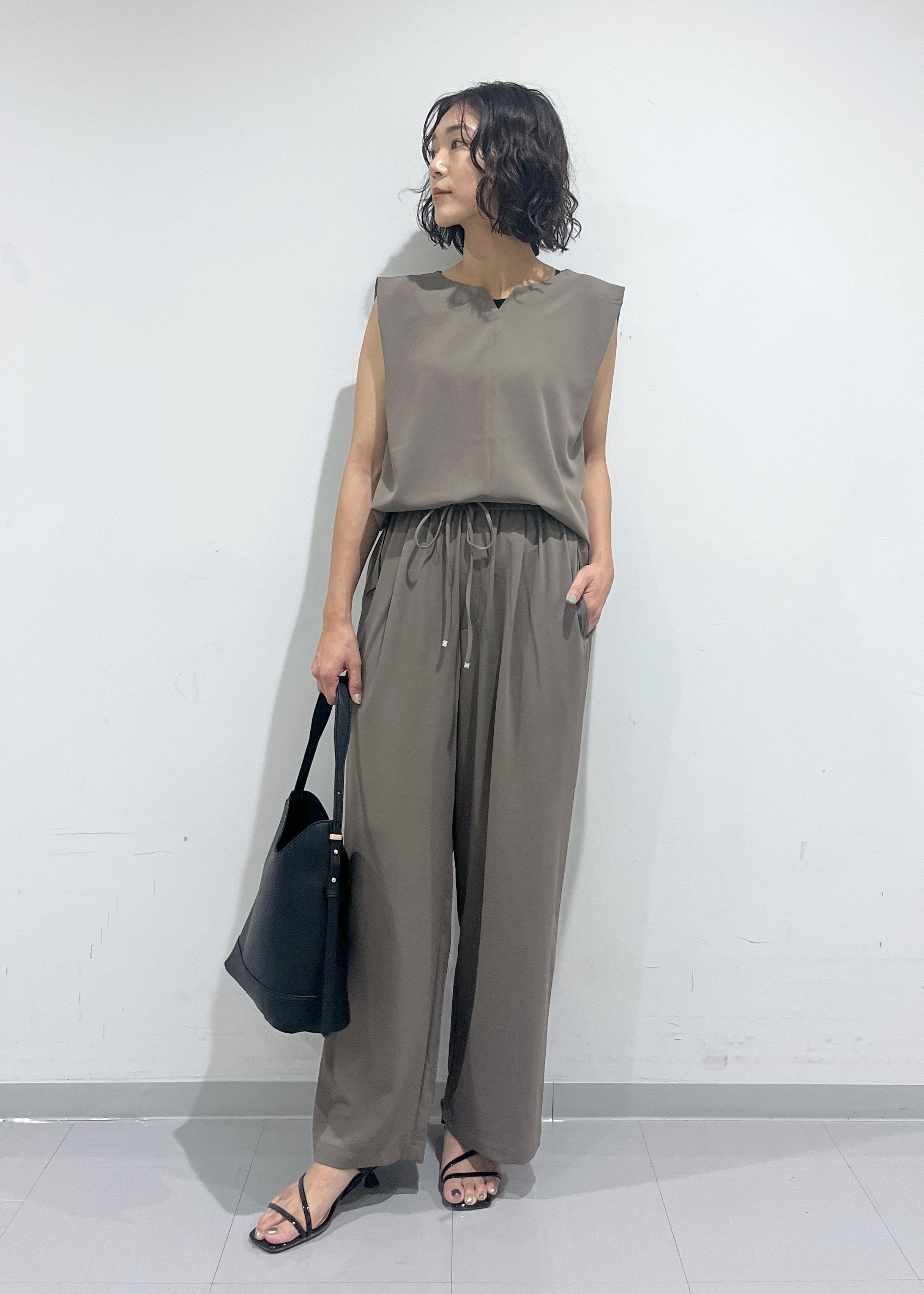 ROPE' PICNICのジョーゼット肩タックブラウス/セットアップ対応を使ったコーディネートを紹介します。｜Rakuten Fashion(楽天ファッション／旧楽天ブランドアベニュー)6117410