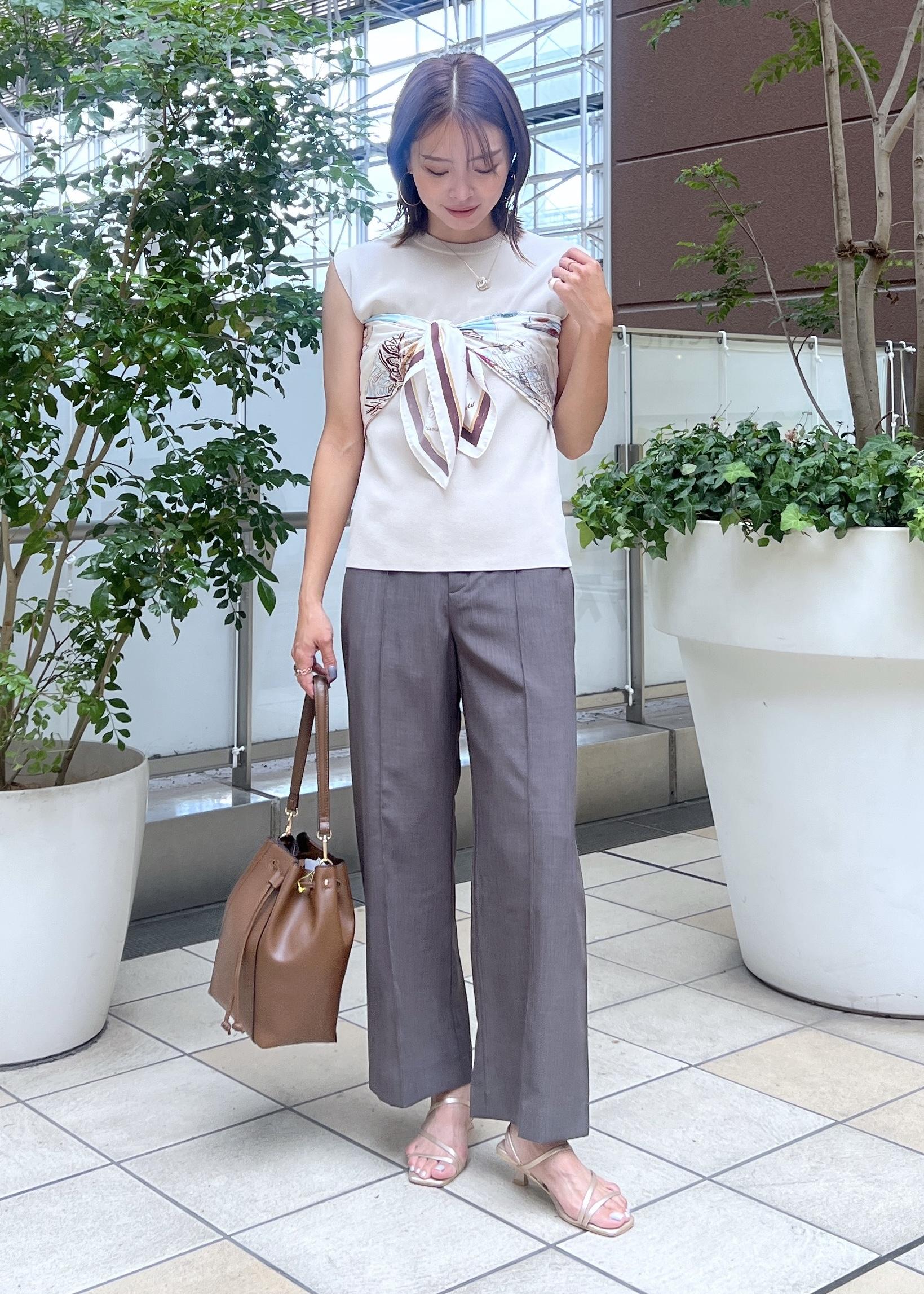 ROPE' PICNICの【UVカット・接触冷感・イージーケア】八方映えニット ゼロスリーブニットプルオーバーを使ったコーディネートを紹介します。｜Rakuten Fashion(楽天ファッション／旧楽天ブランドアベニュー)6117420