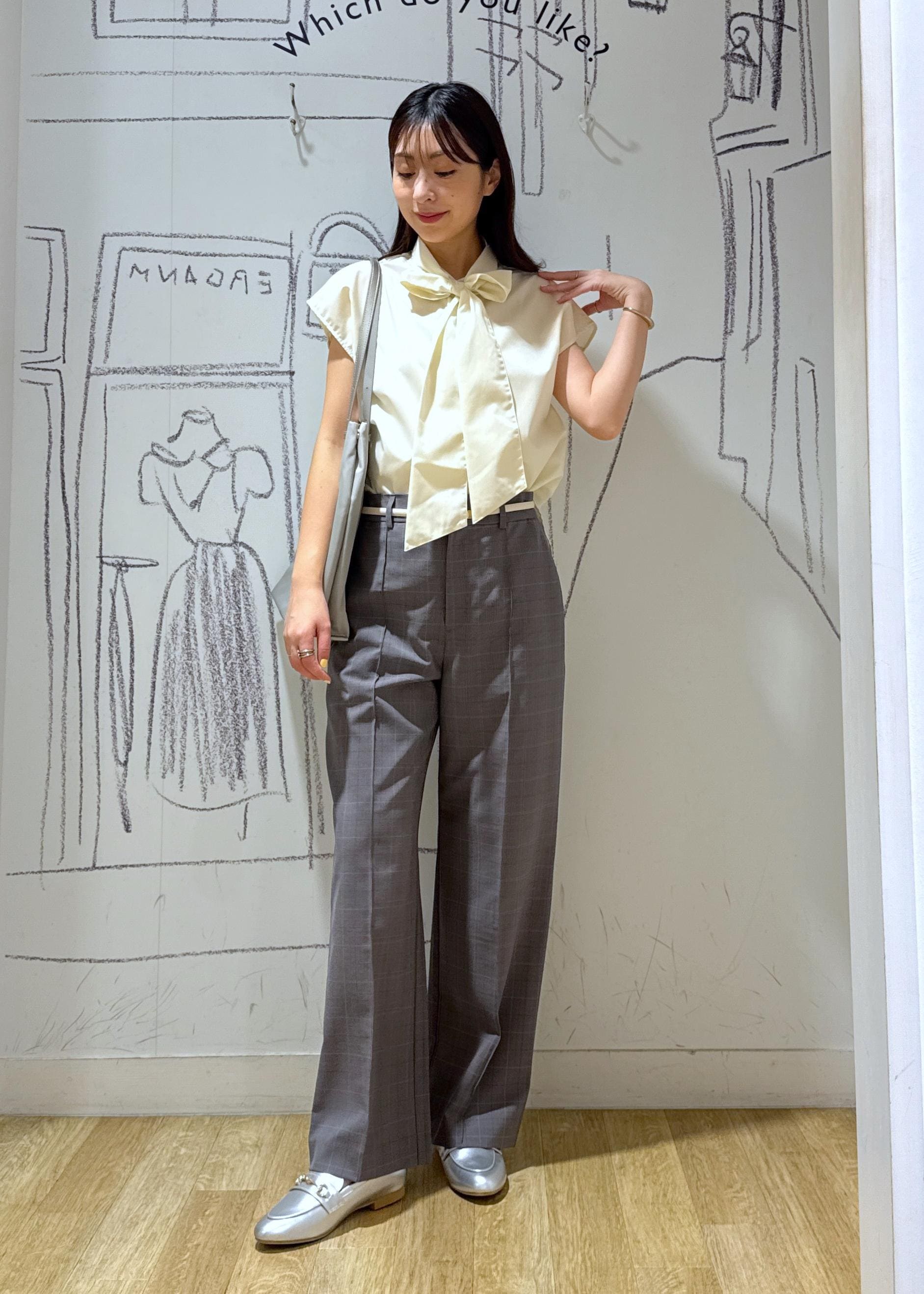 ROPE' PICNICの【防シワ】リボンフレンチスリーブシャツを使ったコーディネートを紹介します。｜Rakuten Fashion(楽天ファッション／旧楽天ブランドアベニュー)6117455