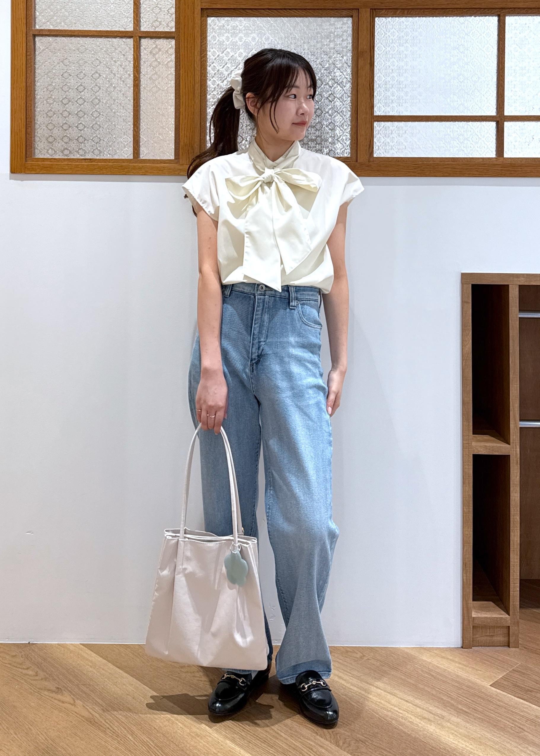 ROPE' PICNICの【防シワ】リボンフレンチスリーブシャツを使ったコーディネートを紹介します。｜Rakuten Fashion(楽天ファッション／旧楽天ブランドアベニュー)6117467