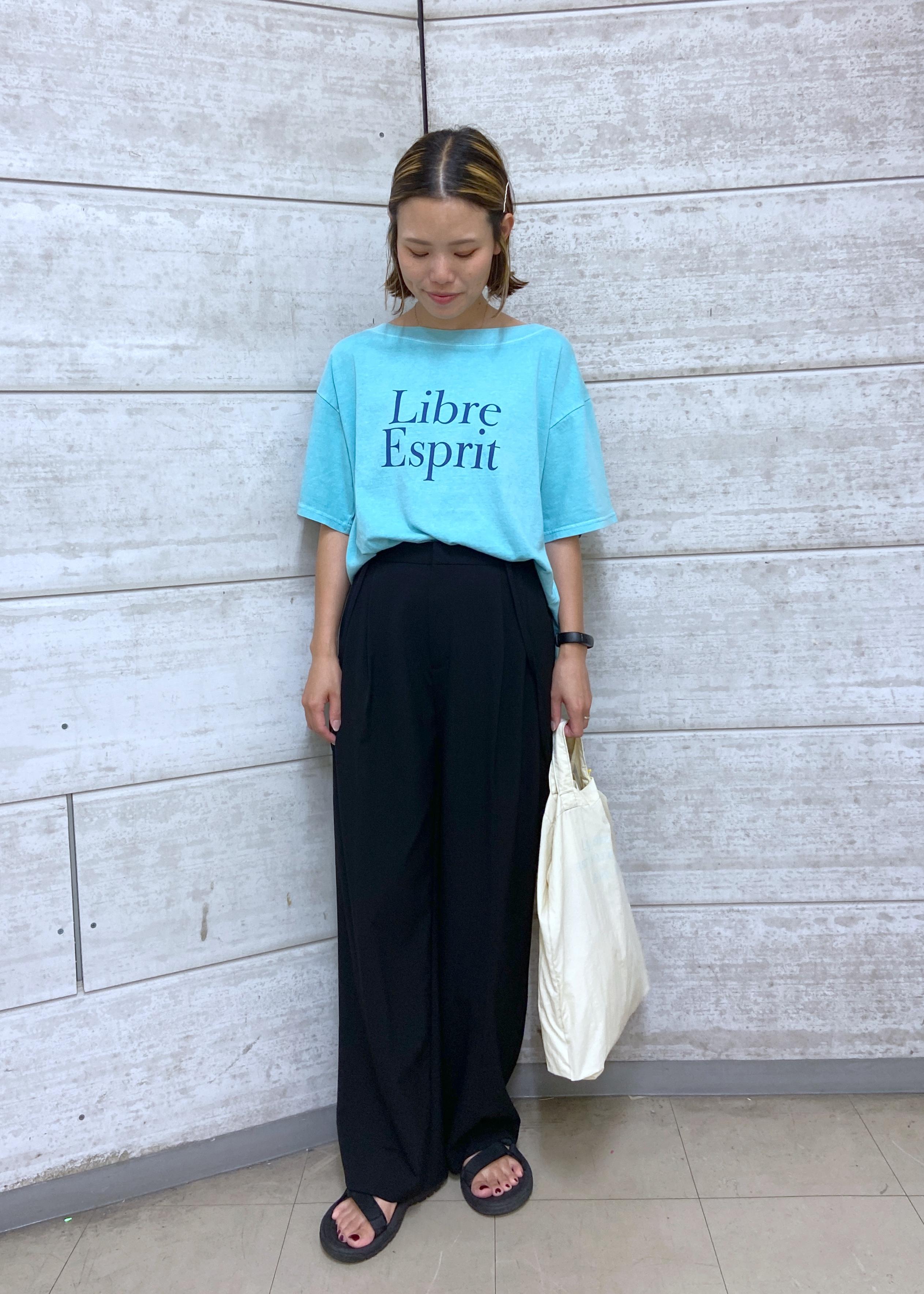 ROPE' PICNICのオフショルプリントハーフスリーブTシャツを使ったコーディネートを紹介します。｜Rakuten Fashion(楽天ファッション／旧楽天ブランドアベニュー)6117472