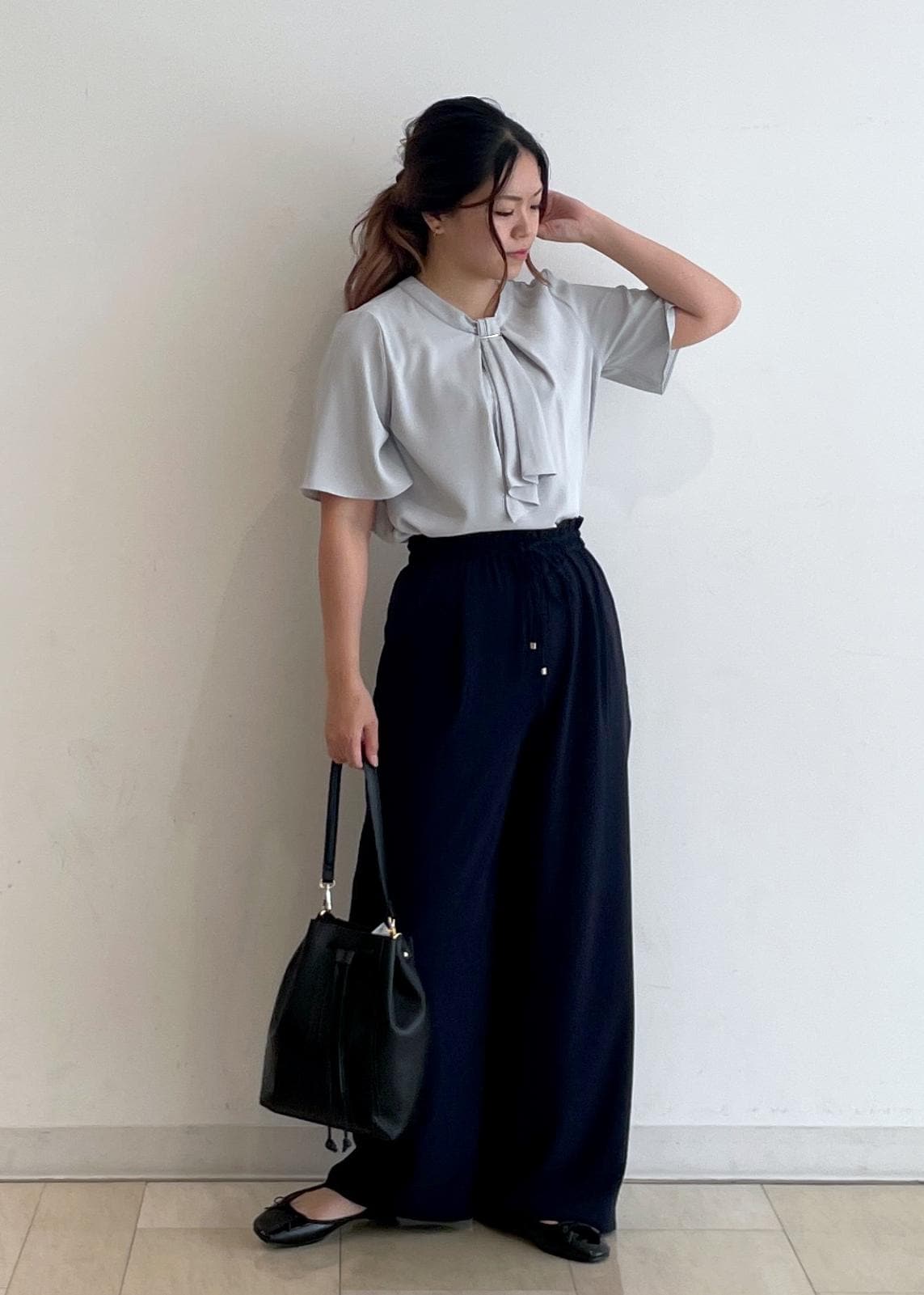 ROPE' PICNICのメタルパーツフロントフリルタイブラウス/通勤対応を使ったコーディネートを紹介します。｜Rakuten Fashion(楽天ファッション／旧楽天ブランドアベニュー)6117439