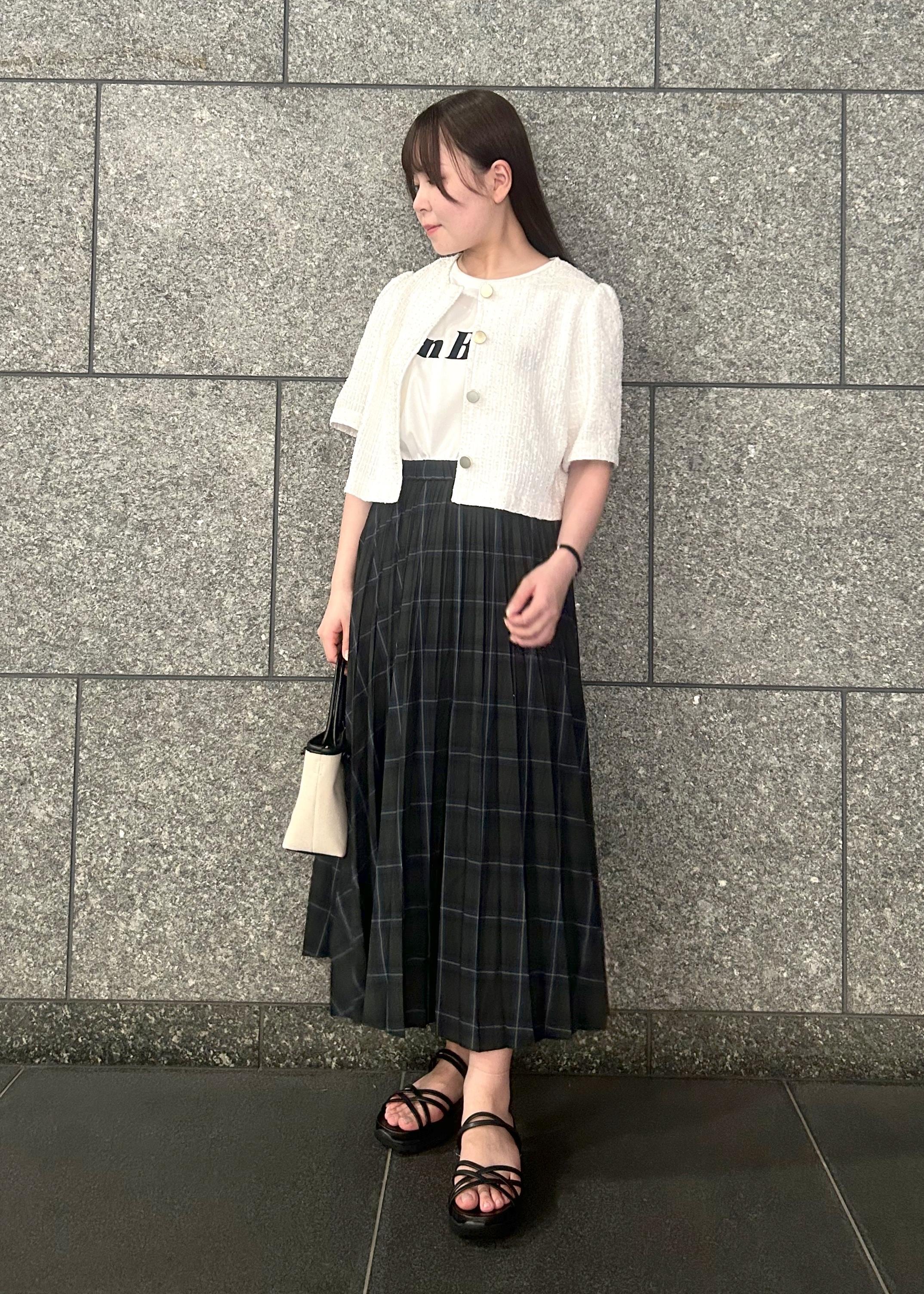 ROPE' PICNICのチェック柄プリーツスカートを使ったコーディネートを紹介します。｜Rakuten Fashion(楽天ファッション／旧楽天ブランドアベニュー)6117506