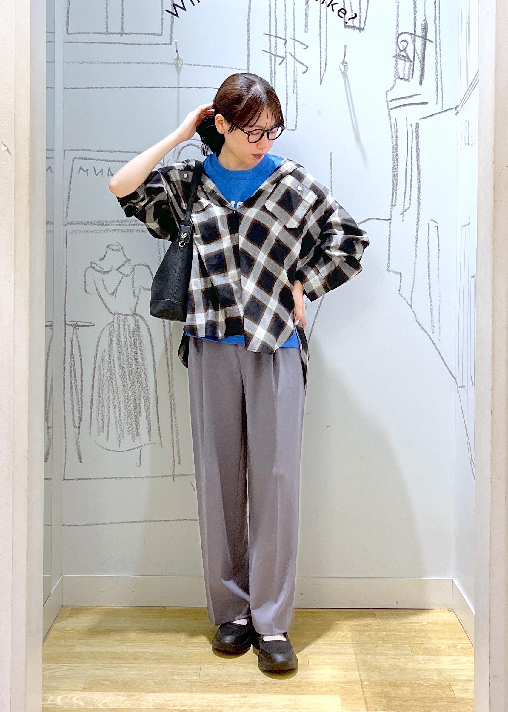 ROPE' PICNICの袖フリルカレッジロゴTシャツを使ったコーディネートを紹介します。｜Rakuten Fashion(楽天ファッション／旧楽天ブランドアベニュー)6117513