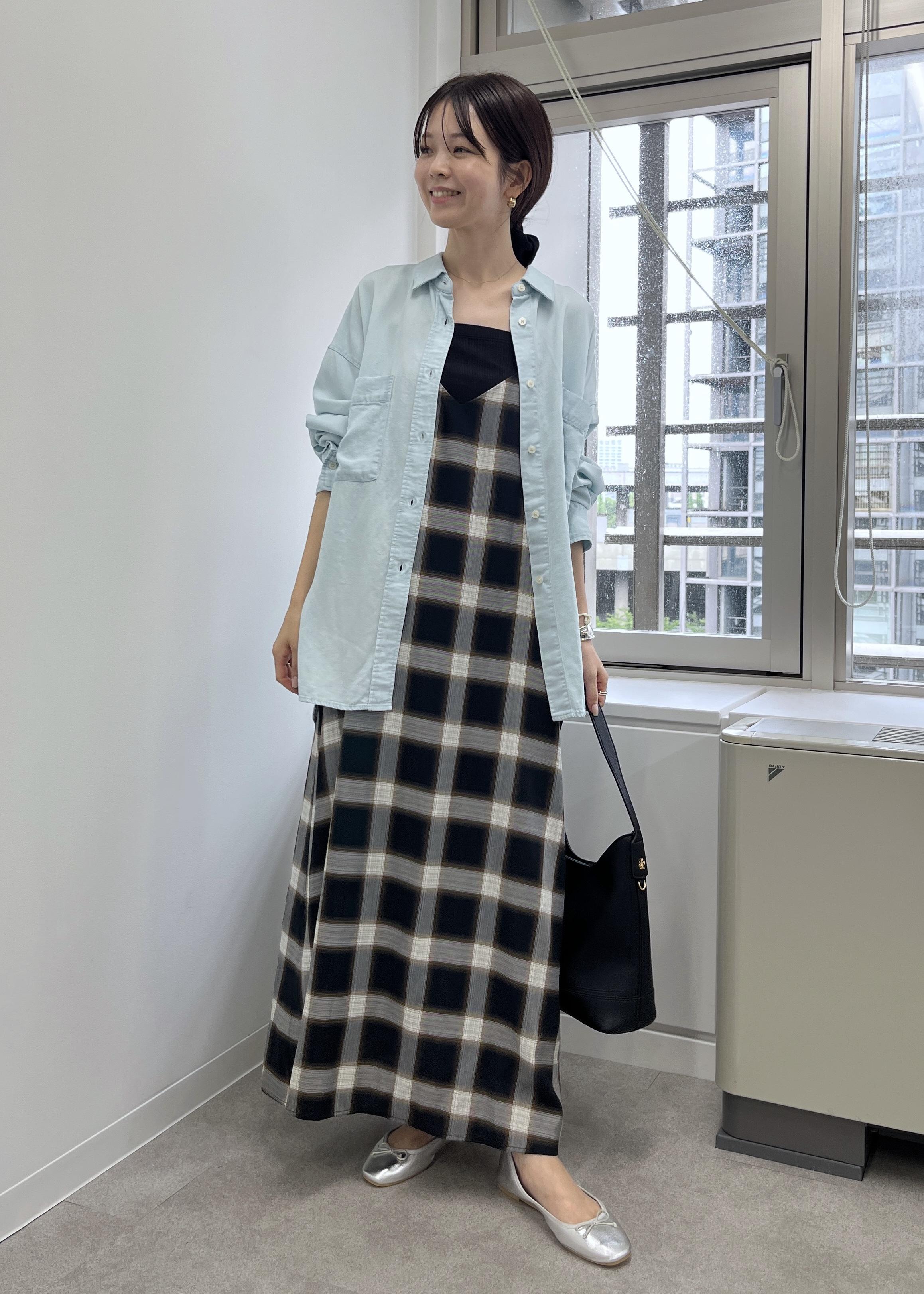 ROPE' PICNICのオンブレチェックキャミソールワンピースを使ったコーディネートを紹介します。｜Rakuten Fashion(楽天ファッション／旧楽天ブランドアベニュー)6117521