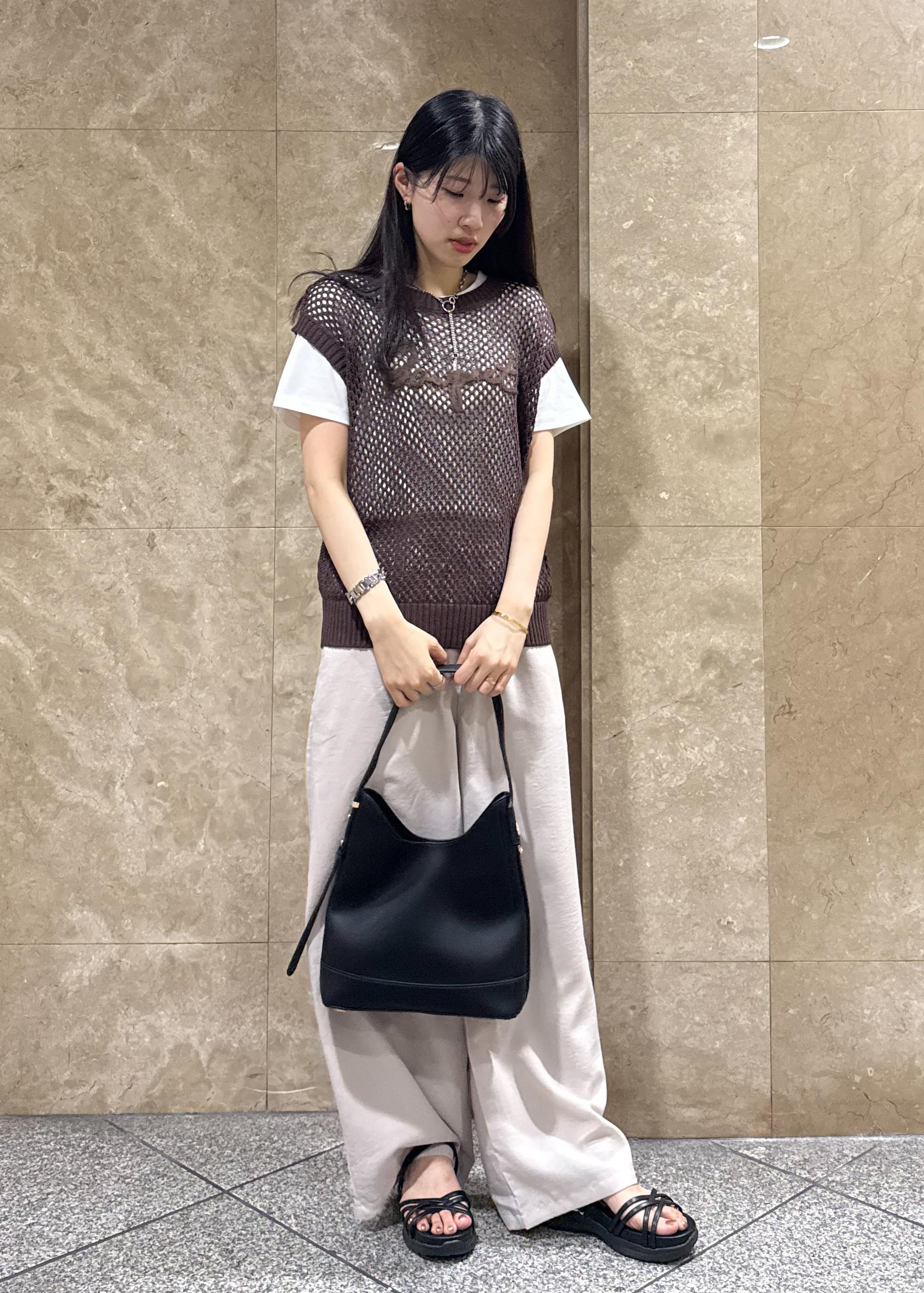 ROPE' PICNICのコード刺繍入りメッシュサマーニットを使ったコーディネートを紹介します。｜Rakuten Fashion(楽天ファッション／旧楽天ブランドアベニュー)6117531