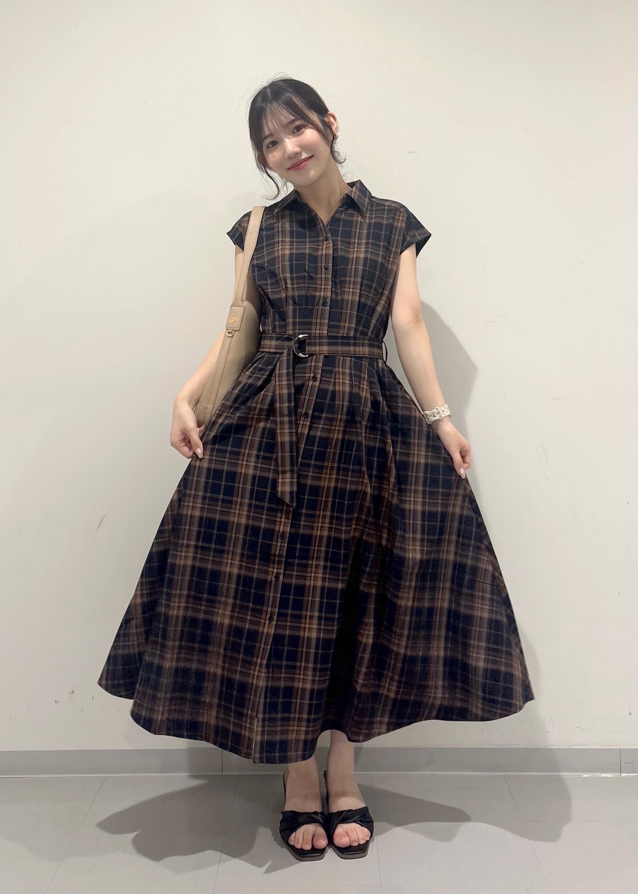 ROPE' PICNICのウエストタックチェックアソートワンピースを使ったコーディネートを紹介します。｜Rakuten Fashion(楽天ファッション／旧楽天ブランドアベニュー)6117542