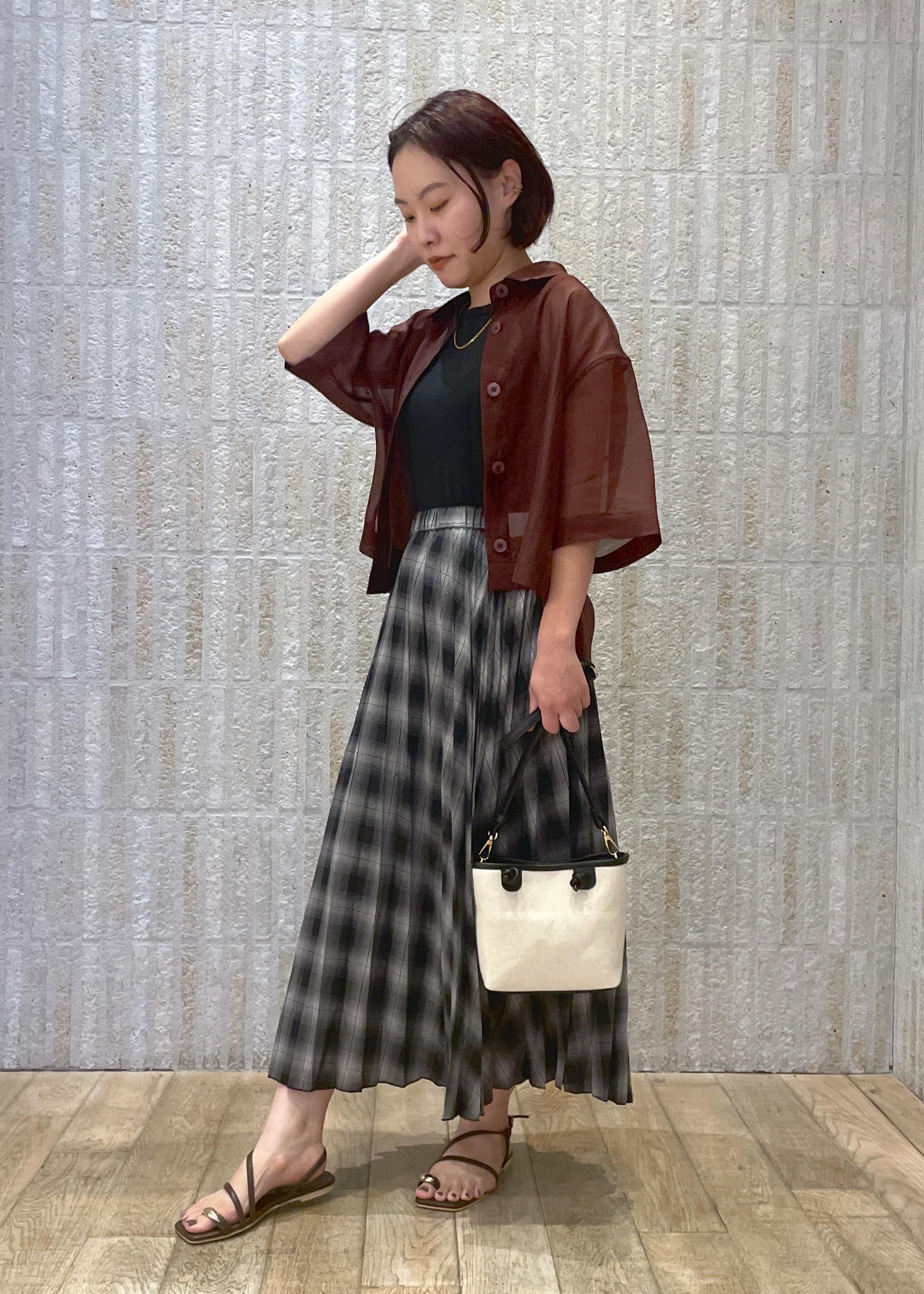 ROPE' PICNICの【接触冷感】ハーフスリーブシアーシャツを使ったコーディネートを紹介します。｜Rakuten Fashion(楽天ファッション／旧楽天ブランドアベニュー)6117546