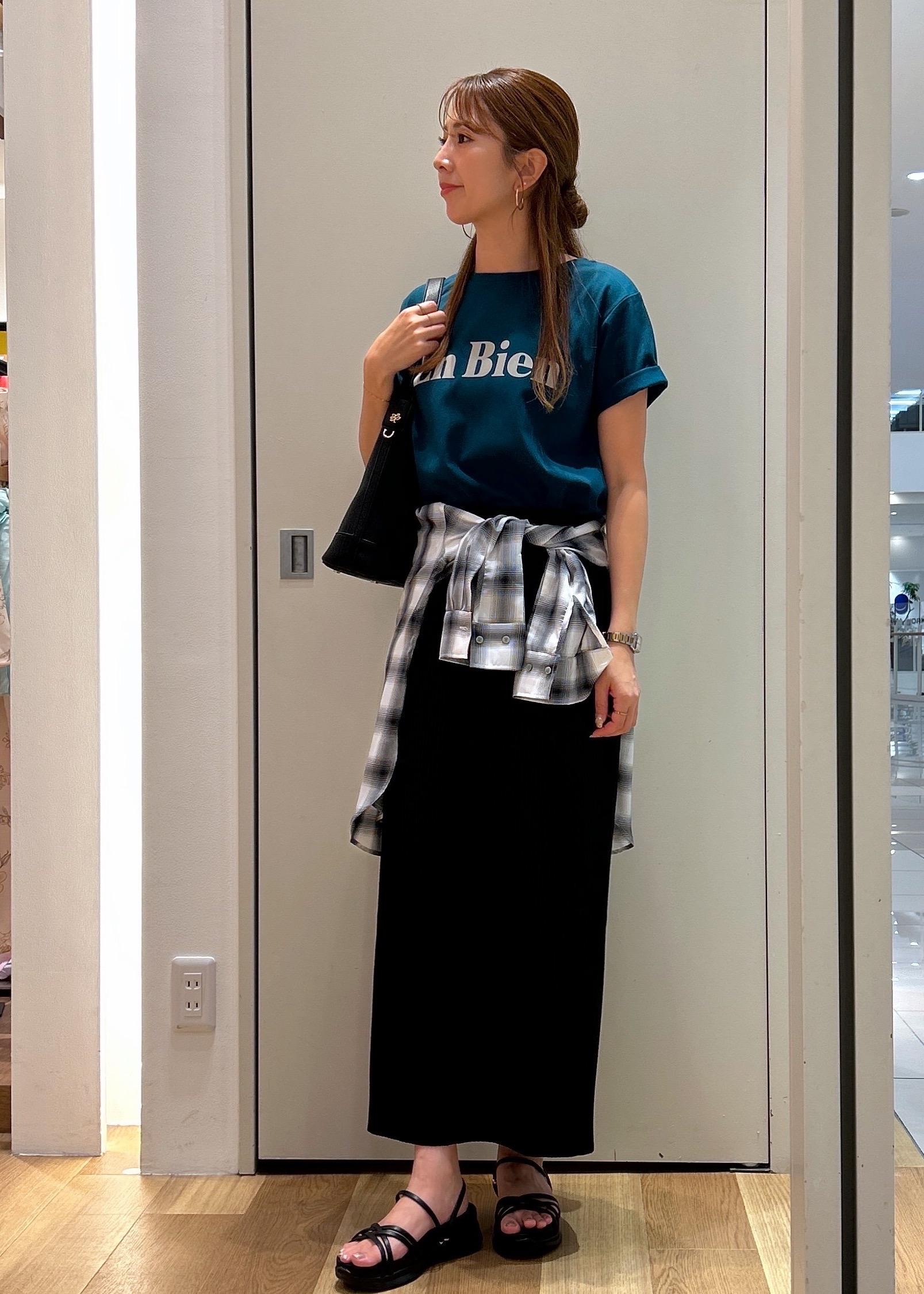 ROPE' PICNICの【UVカット・接触冷感・汗染み加工】フロッキーロゴTシャツを使ったコーディネートを紹介します。｜Rakuten Fashion(楽天ファッション／旧楽天ブランドアベニュー)6117594