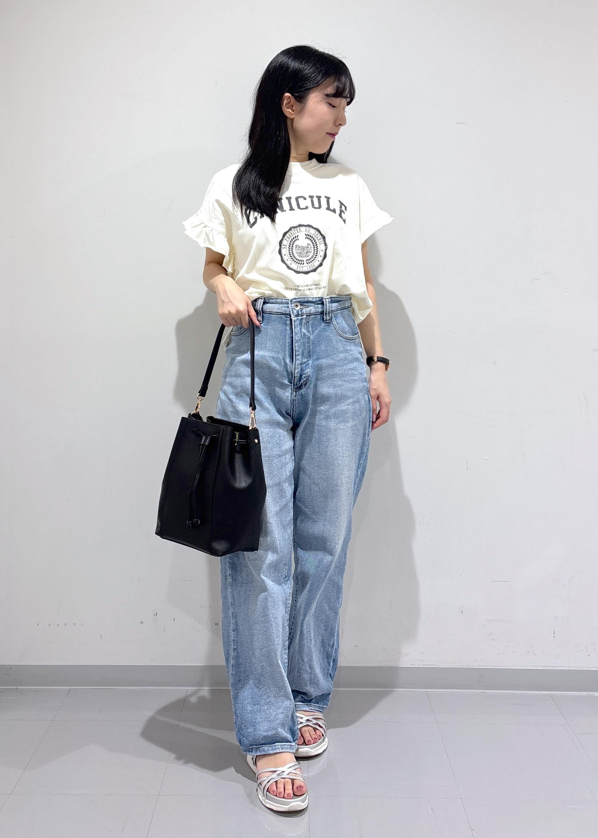 ROPE' PICNICの袖フリルカレッジロゴTシャツを使ったコーディネートを紹介します。｜Rakuten Fashion(楽天ファッション／旧楽天ブランドアベニュー)6117599