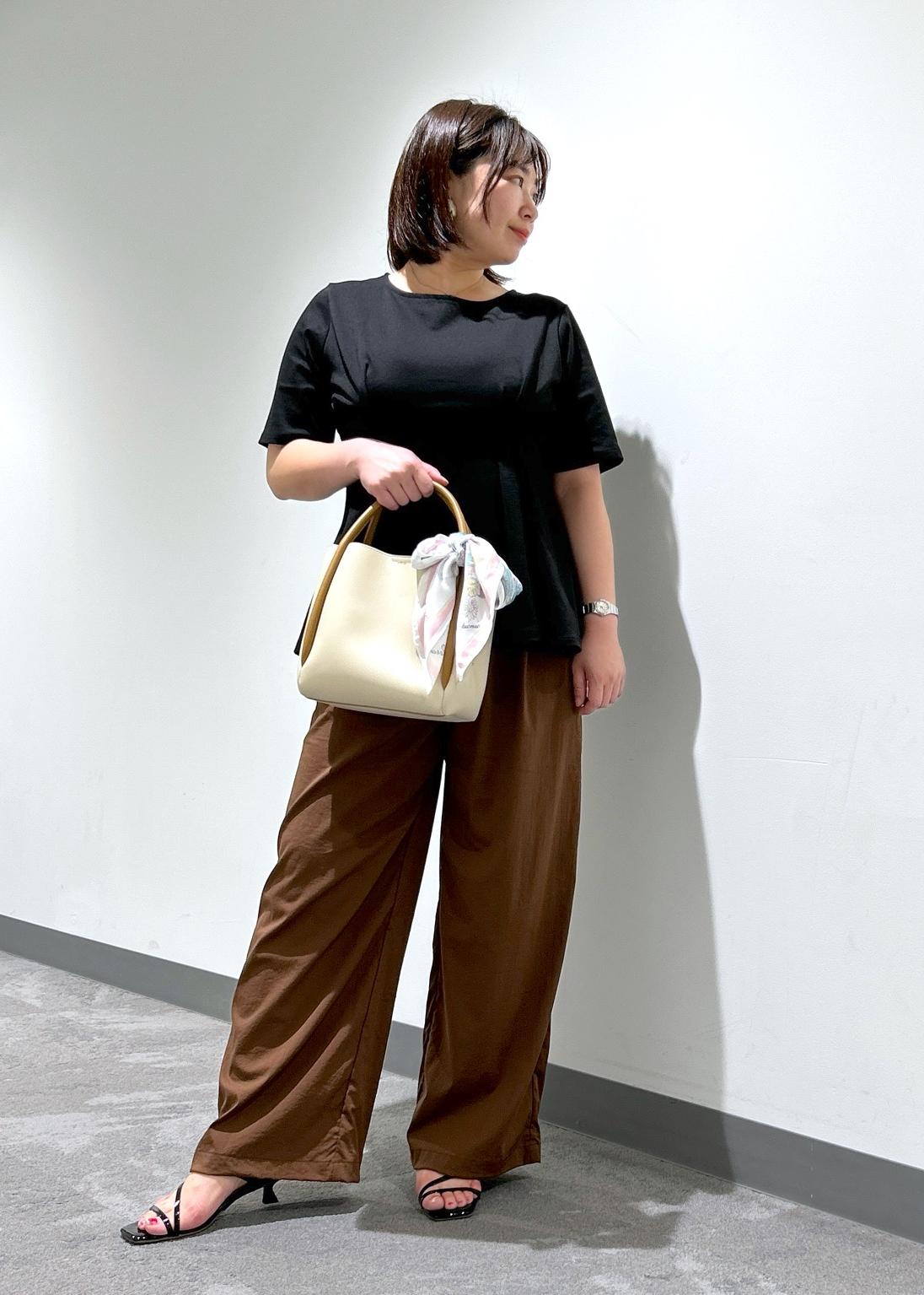 ROPE' PICNICの(接触冷感*UVカット)ウエストタックペプラムトップスを使ったコーディネートを紹介します。｜Rakuten Fashion(楽天ファッション／旧楽天ブランドアベニュー)6117538