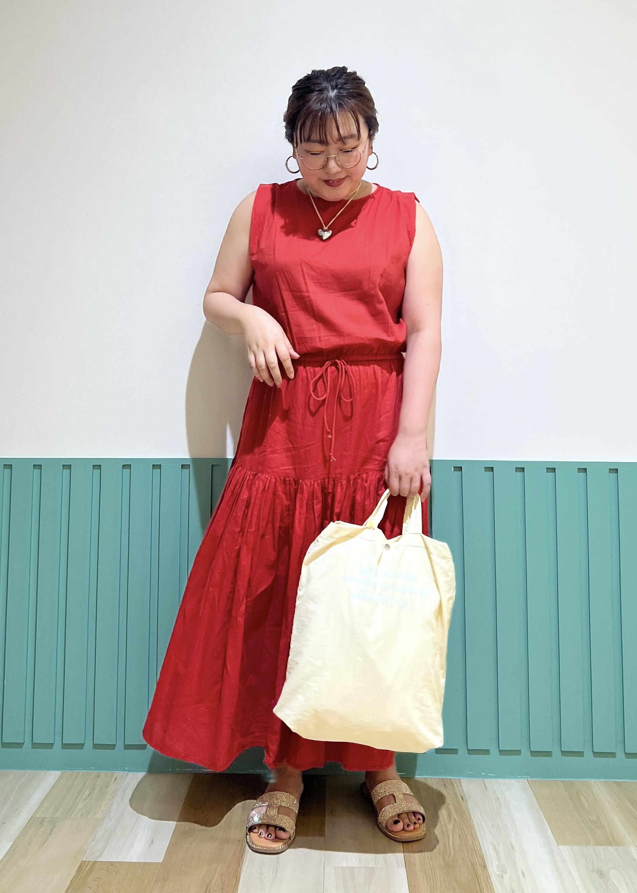 ROPE' PICNICのコットンボイルティアードワンピースを使ったコーディネートを紹介します。｜Rakuten Fashion(楽天ファッション／旧楽天ブランドアベニュー)6117625