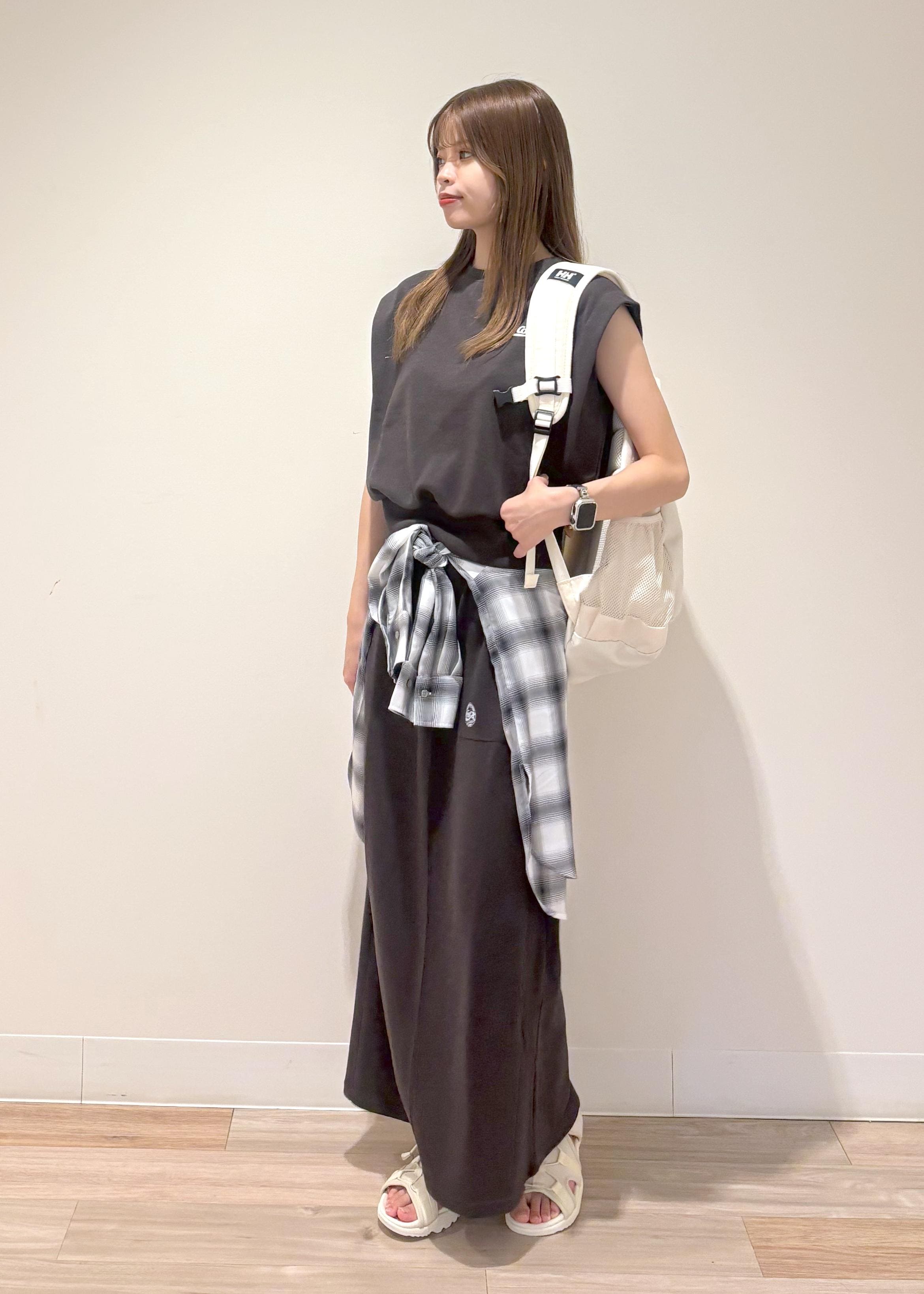 ROPE' PICNICの【Coca-Cola】【汗染み加工・セットアップ対応】ラメ入りミニ裏毛アイラインスカートを使ったコーディネートを紹介します。｜Rakuten Fashion(楽天ファッション／旧楽天ブランドアベニュー)6117632