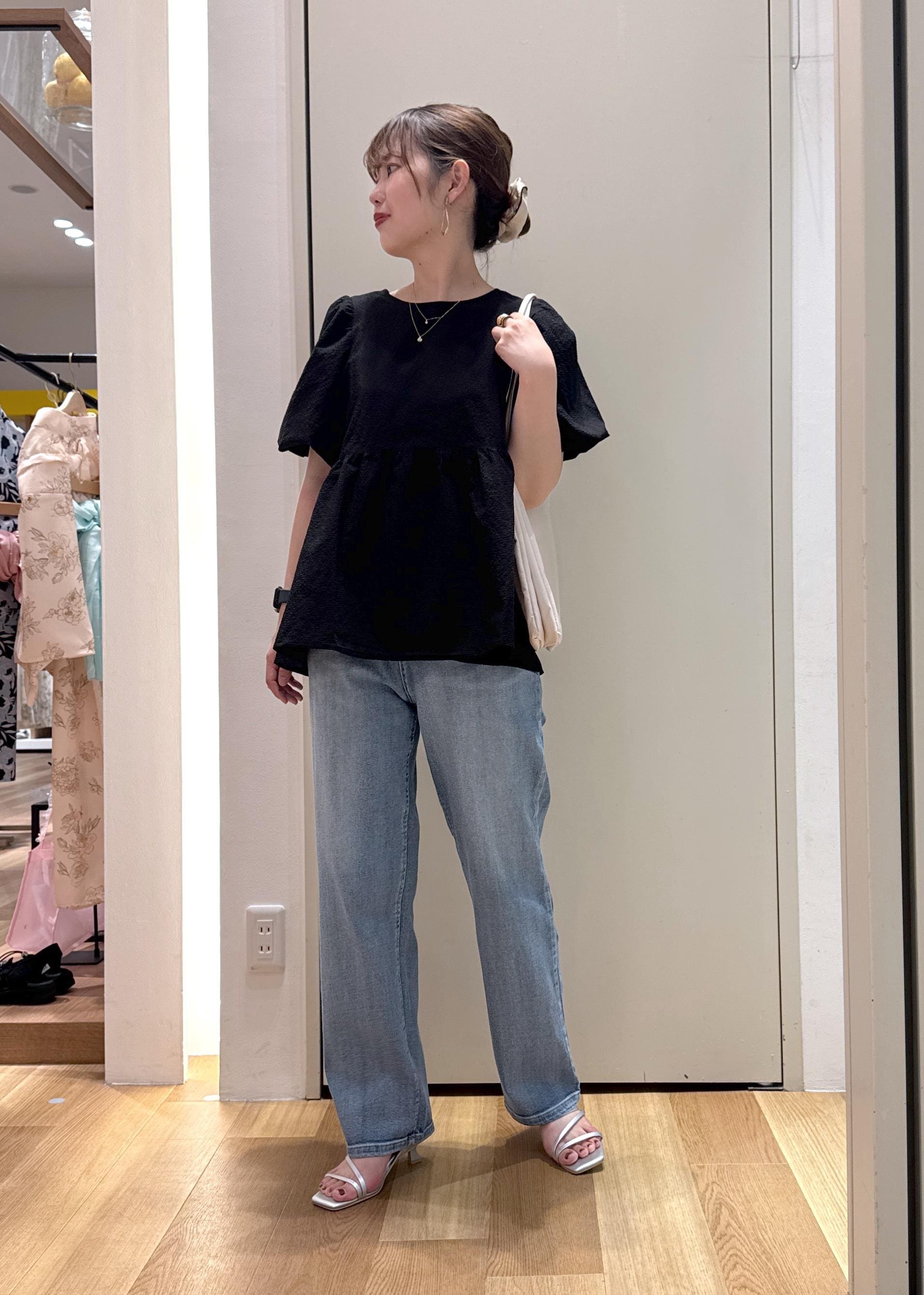 ROPE' PICNICのバルーンペプラムブラウスを使ったコーディネートを紹介します。｜Rakuten Fashion(楽天ファッション／旧楽天ブランドアベニュー)6117637