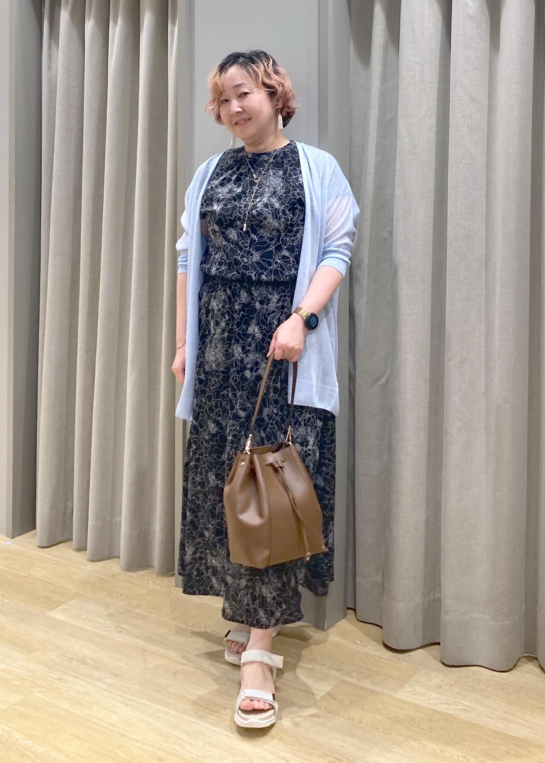 ROPE' PICNICの【WEB限定サイズ】着丈が選べるアソート総柄ワンピースを使ったコーディネートを紹介します。｜Rakuten Fashion(楽天ファッション／旧楽天ブランドアベニュー)6117706