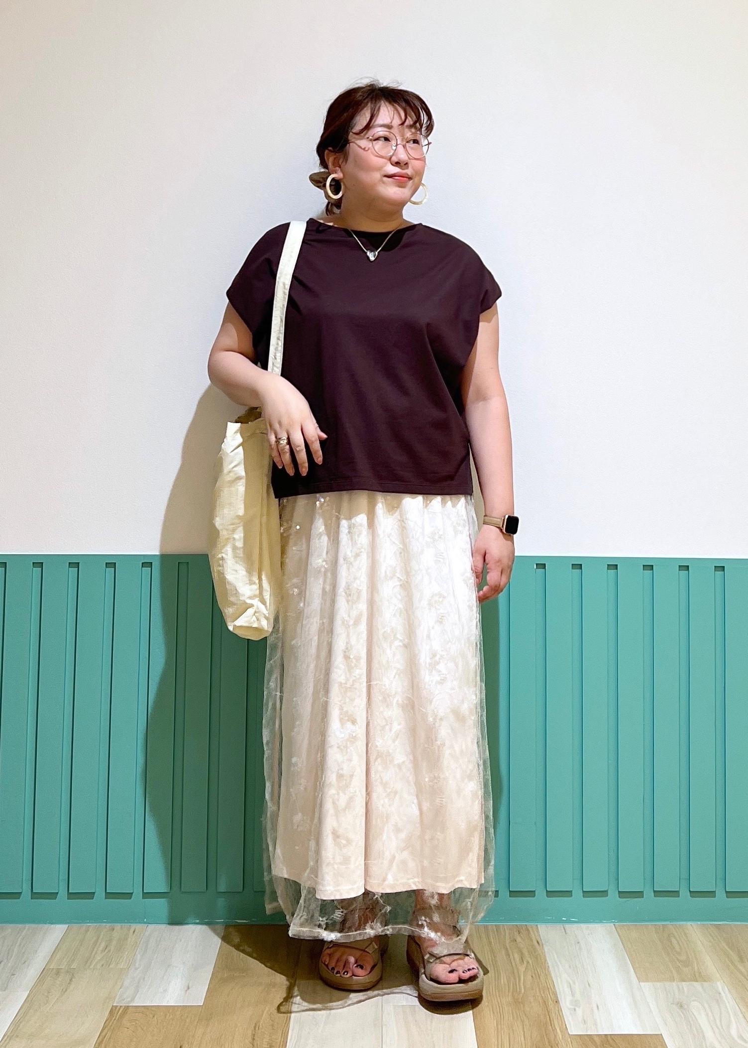 ROPE' PICNICのマルチファンクション二の腕すっきり見えカットトップスを使ったコーディネートを紹介します。｜Rakuten Fashion(楽天ファッション／旧楽天ブランドアベニュー)6117715