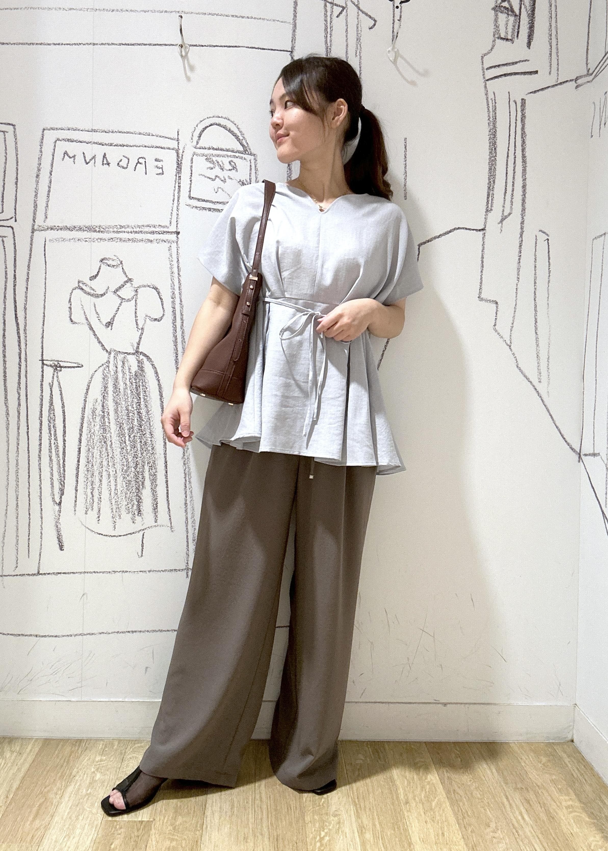 ROPE' PICNICの【接触冷感】ハートネックペプラムブラウスを使ったコーディネートを紹介します。｜Rakuten Fashion(楽天ファッション／旧楽天ブランドアベニュー)6142460