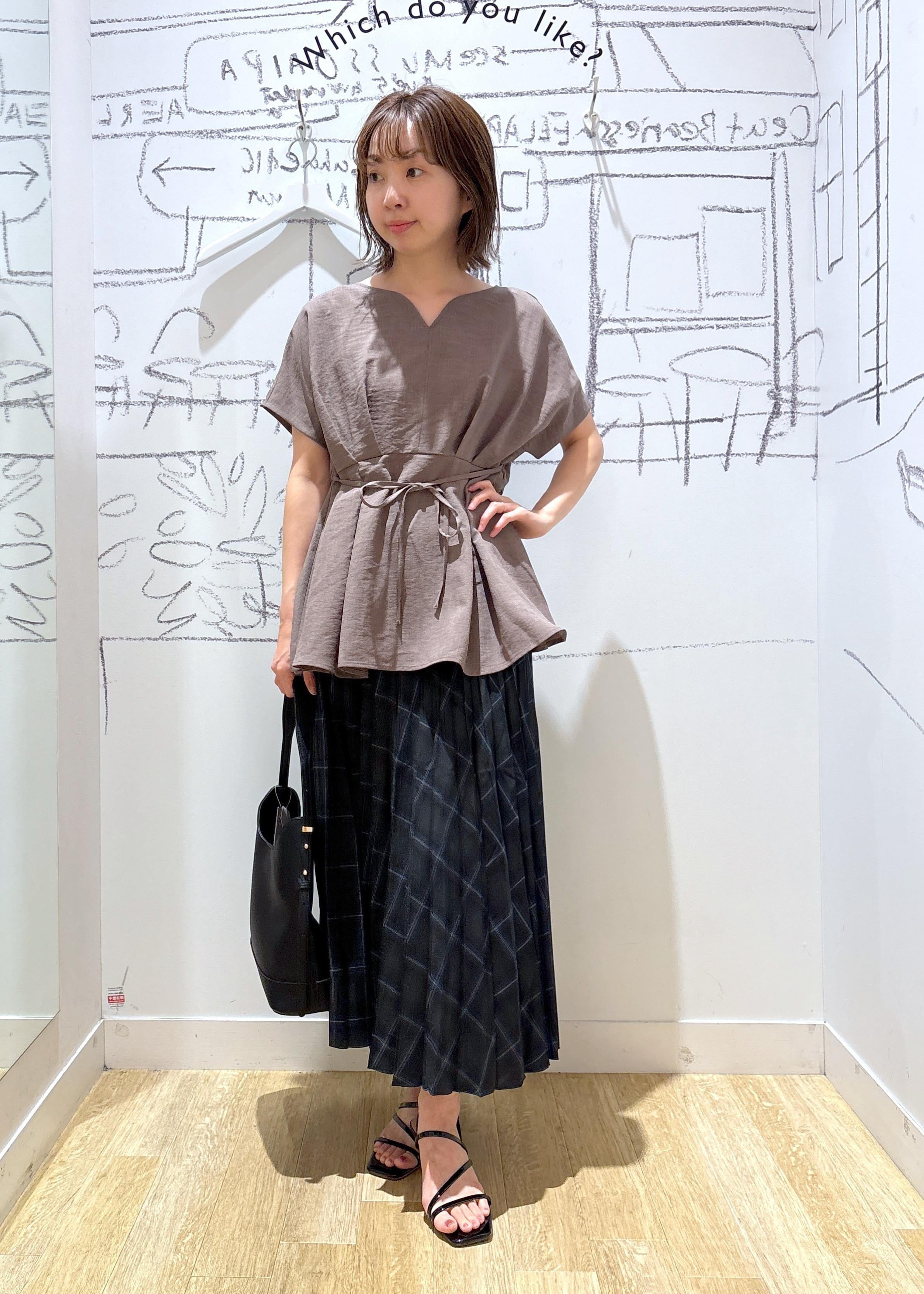 ROPE' PICNICのチェック柄プリーツスカートを使ったコーディネートを紹介します。｜Rakuten Fashion(楽天ファッション／旧楽天ブランドアベニュー)6142508