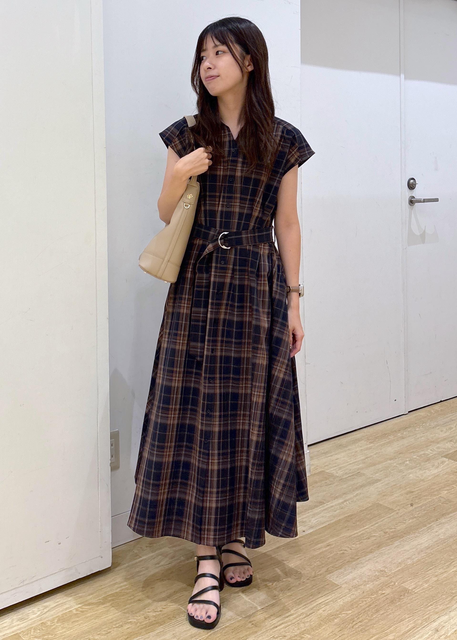 ROPE' PICNICのウエストタックチェックアソートワンピースを使ったコーディネートを紹介します。｜Rakuten Fashion(楽天ファッション／旧楽天ブランドアベニュー)6142516