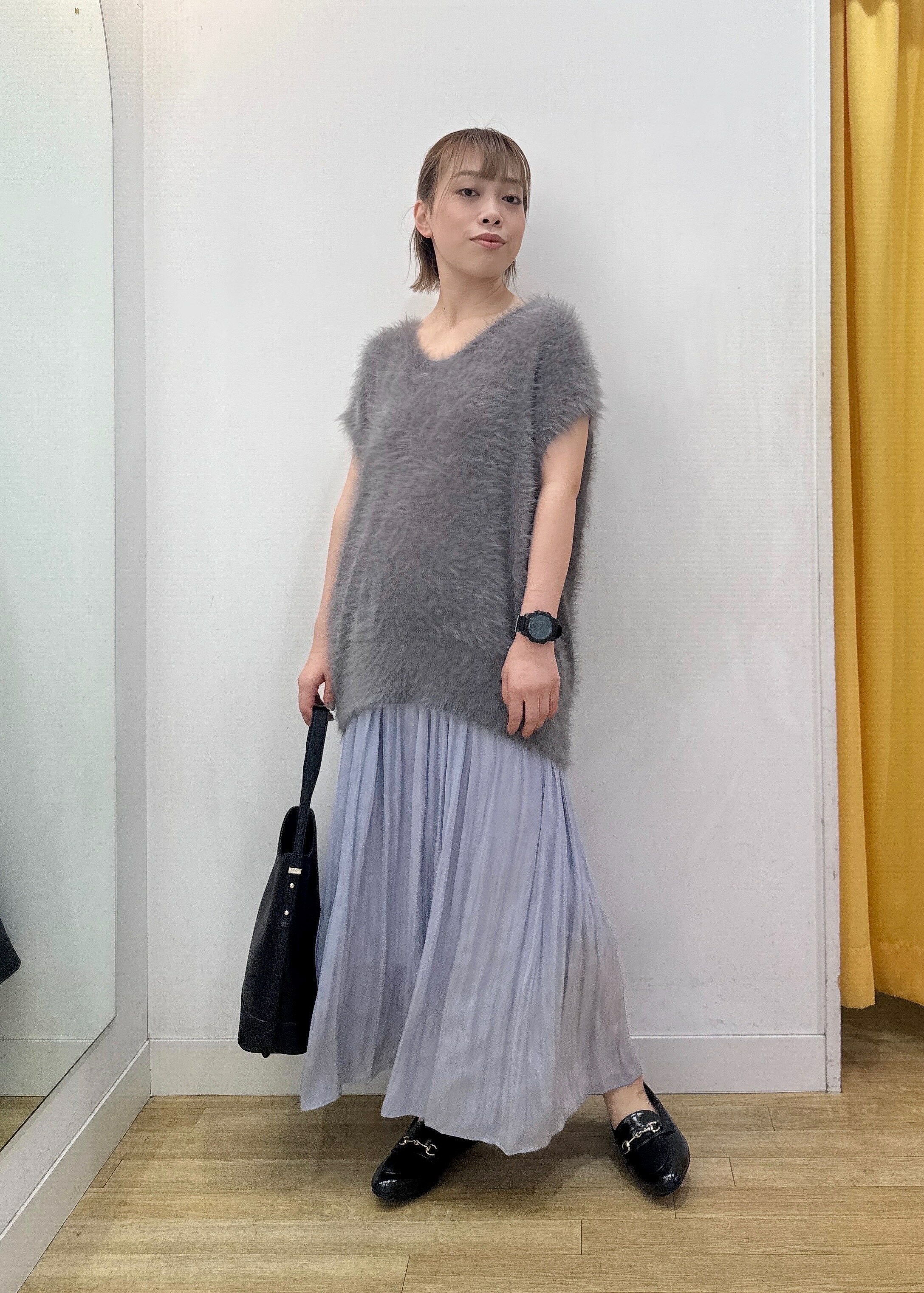 ROPE' PICNICのシャイニーリラックスプリーツスカートを使ったコーディネートを紹介します。｜Rakuten Fashion(楽天ファッション／旧楽天ブランドアベニュー)6142517